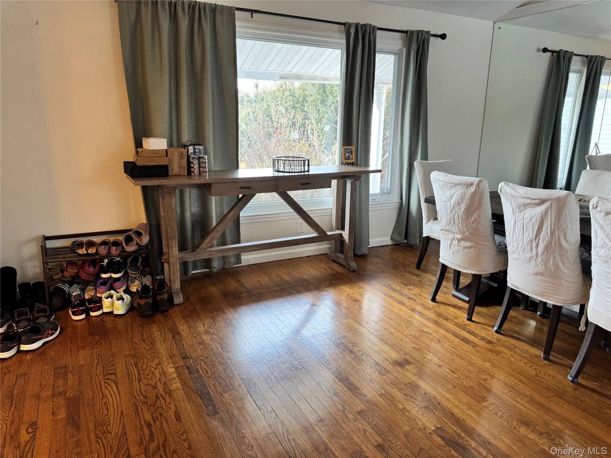 40 Willets Drive, Oyster Bay, NY, 3 Bedrooms Bedrooms, 6 Rooms Rooms,2 BathroomsBathrooms,Residential Lease,For Rent,Willets,0,965438 40 Willets Drive, Oyster Bay, NY, 3 Bedrooms Bedrooms, 6 Rooms Rooms,2 BathroomsBathrooms,Residential Lease,For Rent,Willets,0,965438