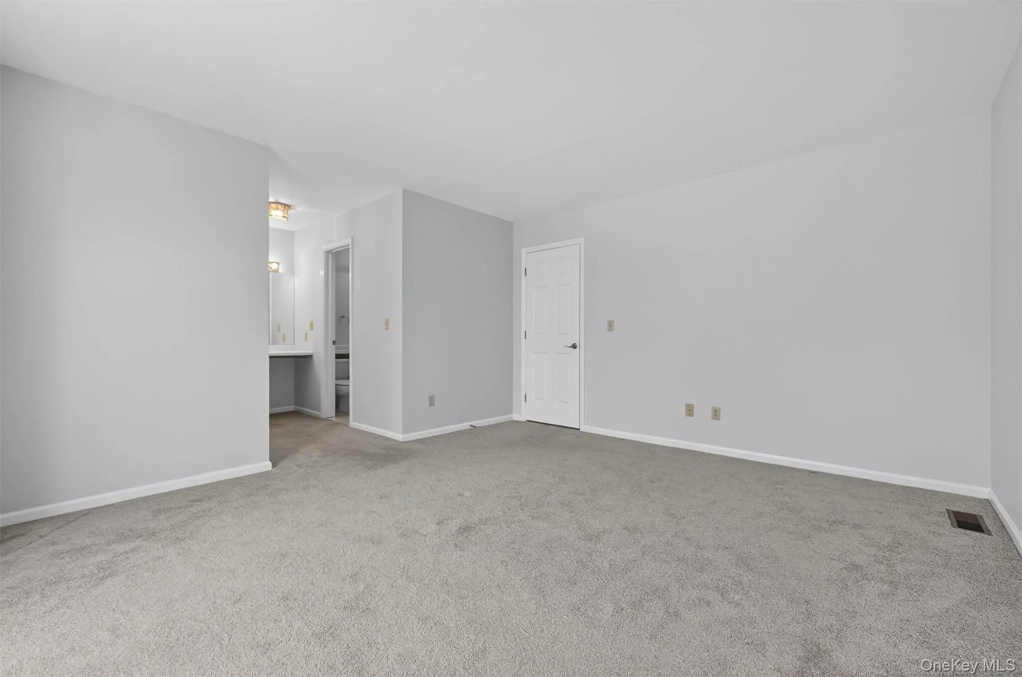 2003 Regent, Mount Kisco, NY, 2 Bedrooms Bedrooms, 5 Rooms Rooms,2 BathroomsBathrooms,Residential Lease,For Rent,Regent,0,965442 2003 Regent, Mount Kisco, NY, 2 Bedrooms Bedrooms, 5 Rooms Rooms,2 BathroomsBathrooms,Residential Lease,For Rent,Regent,0,965442