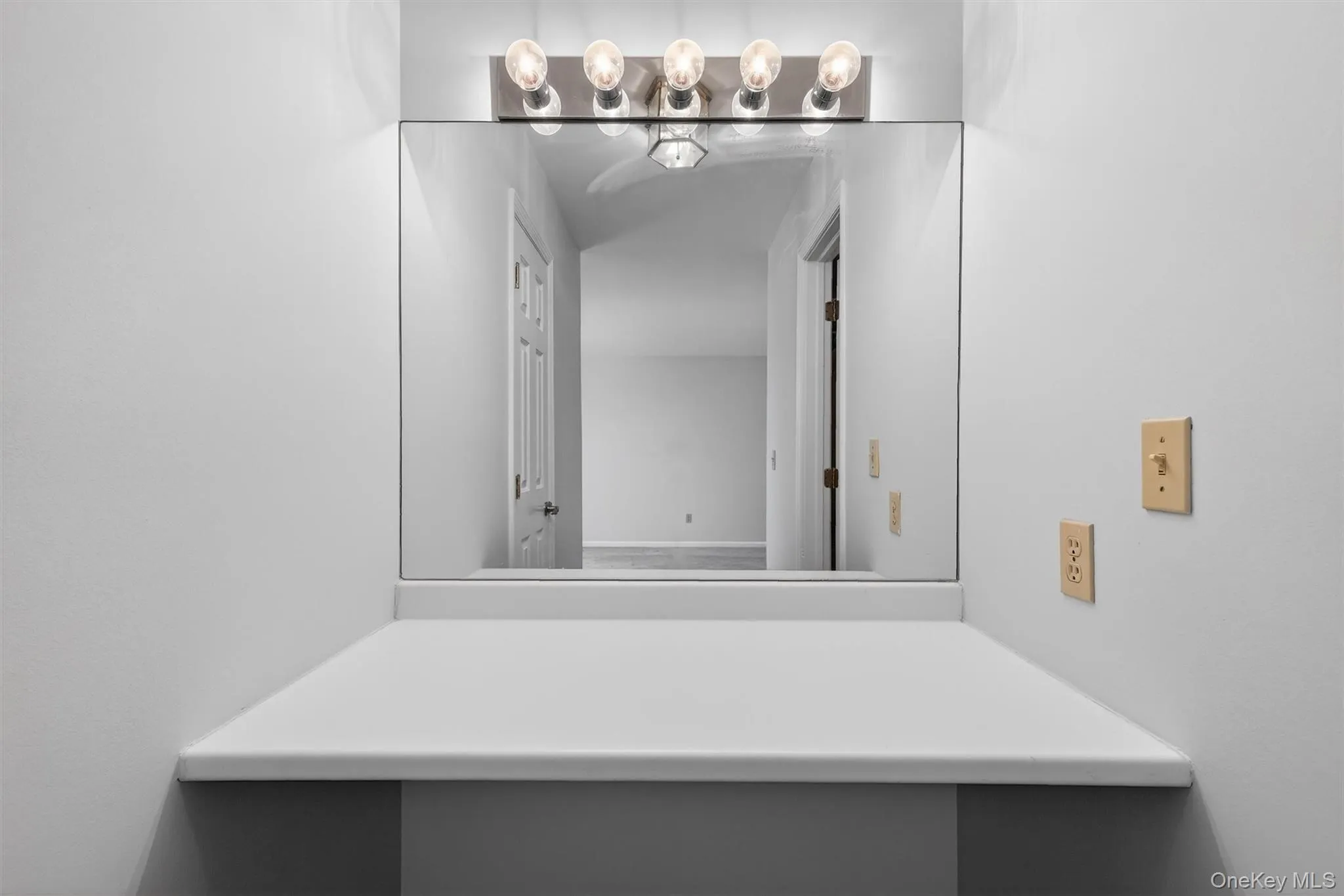 2003 Regent, Mount Kisco, NY, 2 Bedrooms Bedrooms, 5 Rooms Rooms,2 BathroomsBathrooms,Residential Lease,For Rent,Regent,0,965442 2003 Regent, Mount Kisco, NY, 2 Bedrooms Bedrooms, 5 Rooms Rooms,2 BathroomsBathrooms,Residential Lease,For Rent,Regent,0,965442