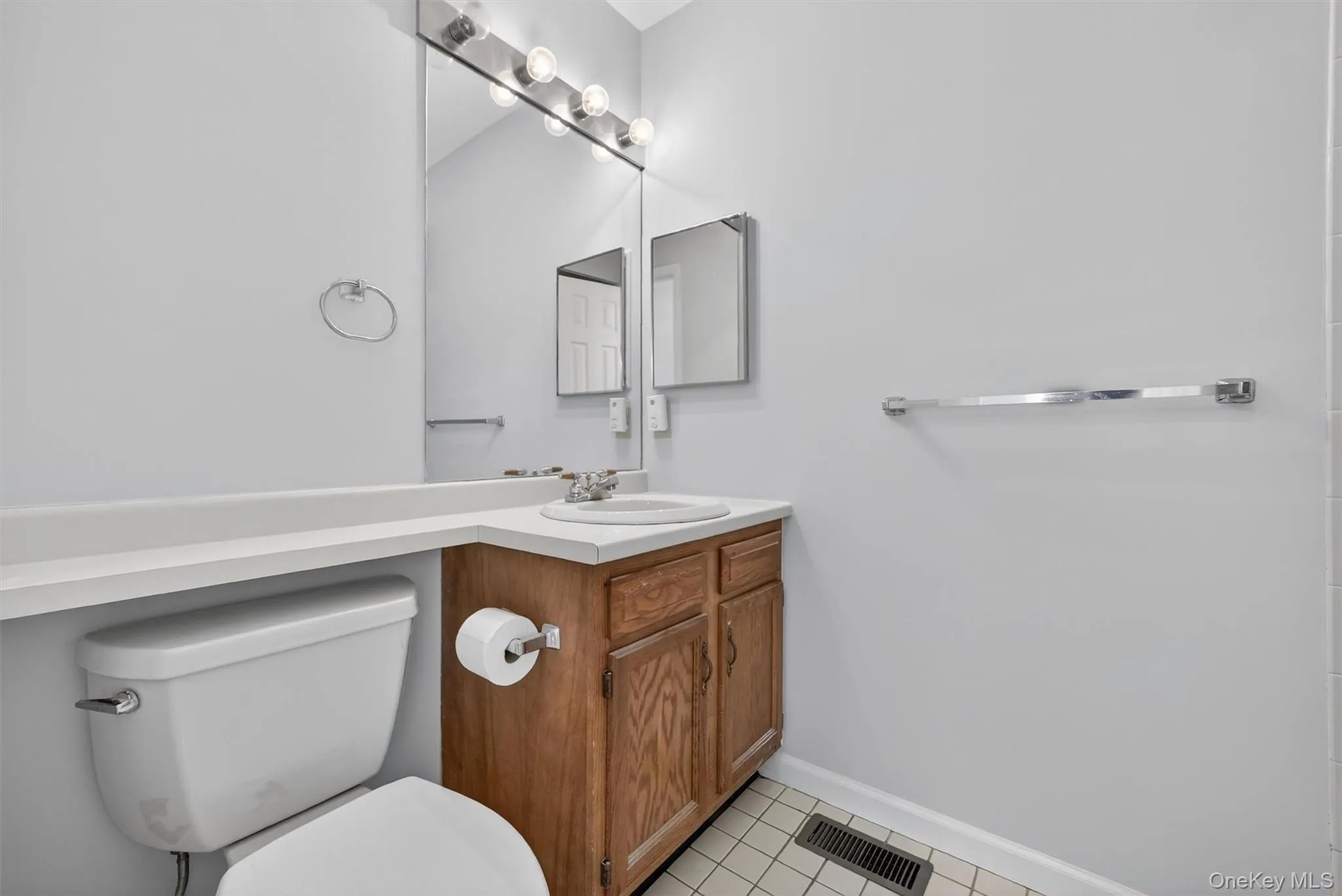 2003 Regent, Mount Kisco, NY, 2 Bedrooms Bedrooms, 5 Rooms Rooms,2 BathroomsBathrooms,Residential Lease,For Rent,Regent,0,965442 2003 Regent, Mount Kisco, NY, 2 Bedrooms Bedrooms, 5 Rooms Rooms,2 BathroomsBathrooms,Residential Lease,For Rent,Regent,0,965442