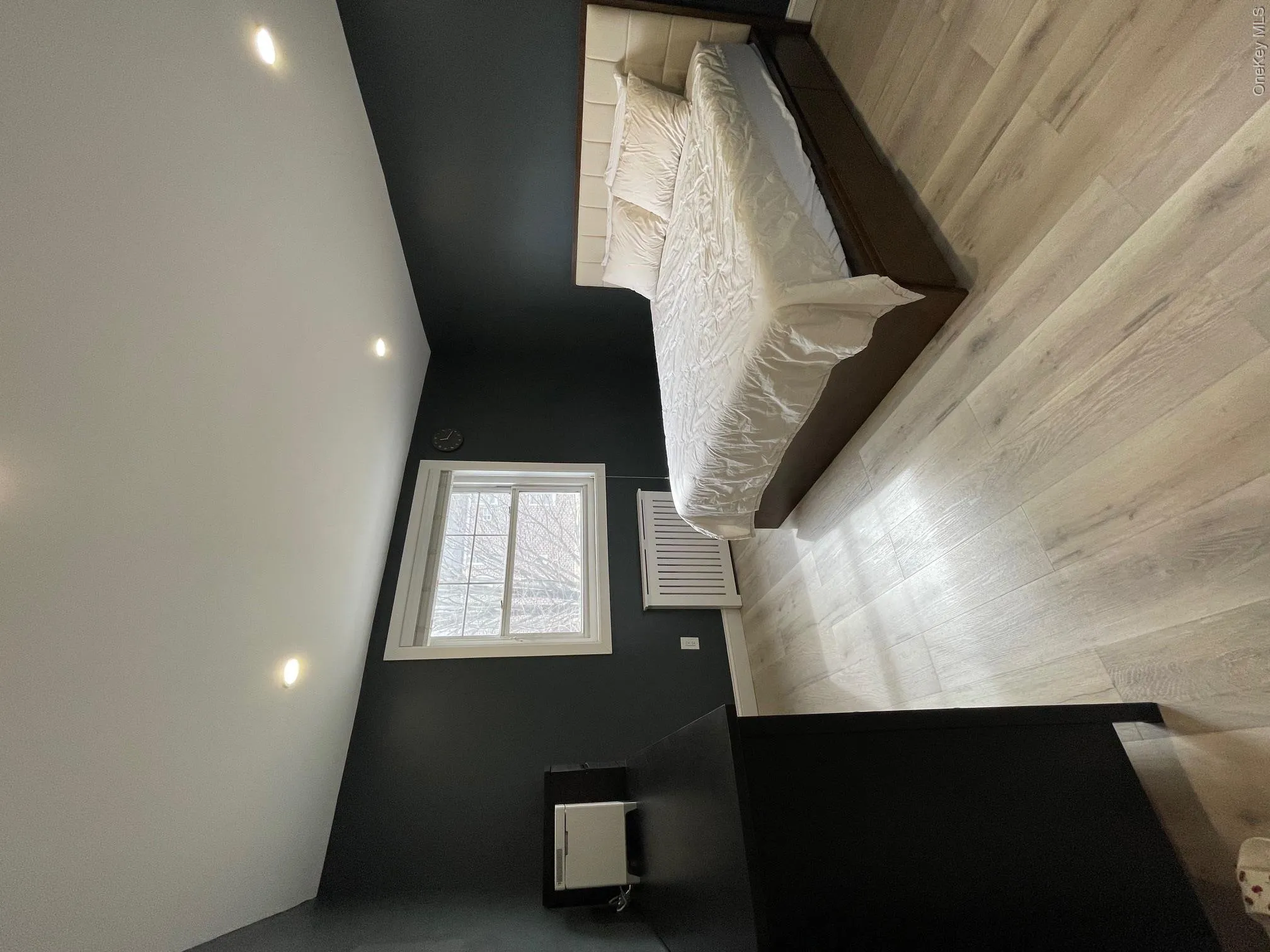 24920 57th Avenue, New York, NY, 2 Bedrooms Bedrooms, 5 Rooms Rooms,1 BathroomBathrooms,Residential,For Rent,57th,0,965447 24920 57th Avenue, New York, NY, 2 Bedrooms Bedrooms, 5 Rooms Rooms,1 BathroomBathrooms,Residential,For Rent,57th,0,965447
