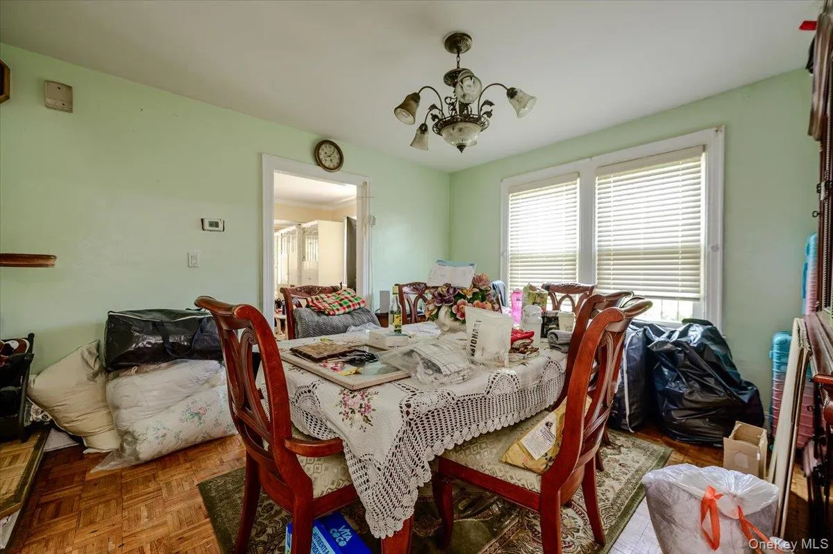 14019 Foch Boulevard, New York, NY, 3 Bedrooms Bedrooms, 9 Rooms Rooms,2 BathroomsBathrooms,Residential,For Rent,Foch,0,965449 14019 Foch Boulevard, New York, NY, 3 Bedrooms Bedrooms, 9 Rooms Rooms,2 BathroomsBathrooms,Residential,For Rent,Foch,0,965449