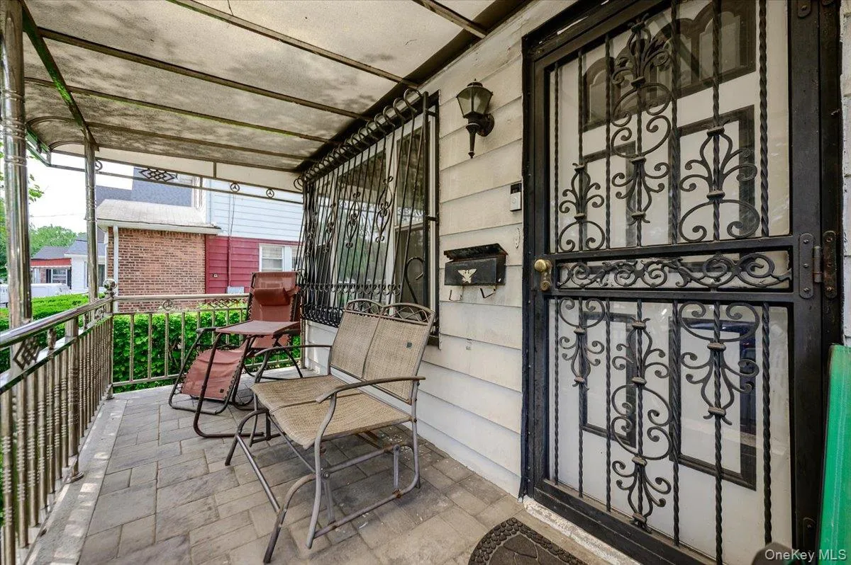 14019 Foch Boulevard, New York, NY, 3 Bedrooms Bedrooms, 9 Rooms Rooms,2 BathroomsBathrooms,Residential,For Rent,Foch,0,965449 14019 Foch Boulevard, New York, NY, 3 Bedrooms Bedrooms, 9 Rooms Rooms,2 BathroomsBathrooms,Residential,For Rent,Foch,0,965449