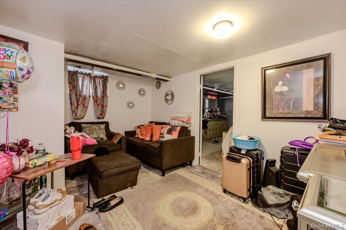 14019 Foch Boulevard, New York, NY, 3 Bedrooms Bedrooms, 9 Rooms Rooms,2 BathroomsBathrooms,Residential,For Rent,Foch,0,965449 14019 Foch Boulevard, New York, NY, 3 Bedrooms Bedrooms, 9 Rooms Rooms,2 BathroomsBathrooms,Residential,For Rent,Foch,0,965449