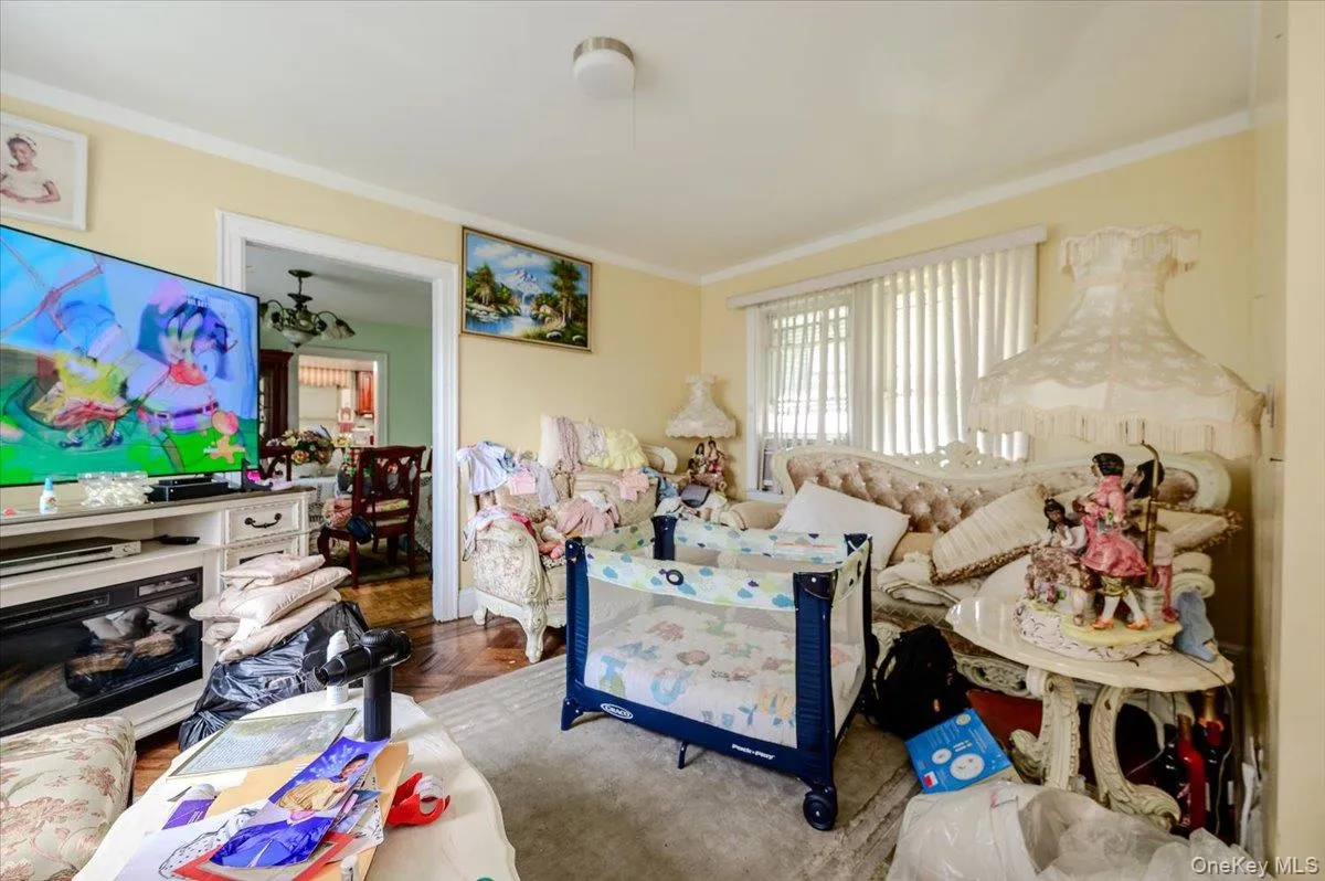 14019 Foch Boulevard, New York, NY, 3 Bedrooms Bedrooms, 9 Rooms Rooms,2 BathroomsBathrooms,Residential,For Rent,Foch,0,965449 14019 Foch Boulevard, New York, NY, 3 Bedrooms Bedrooms, 9 Rooms Rooms,2 BathroomsBathrooms,Residential,For Rent,Foch,0,965449