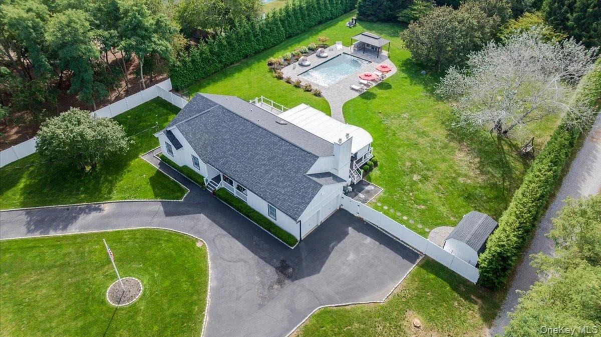 525 Rocky Point Road, Southold, NY, 3 Bedrooms Bedrooms, 9 Rooms Rooms,3 BathroomsBathrooms,Residential Lease,For Rent,Rocky Point,0,965461 525 Rocky Point Road, Southold, NY, 3 Bedrooms Bedrooms, 9 Rooms Rooms,3 BathroomsBathrooms,Residential Lease,For Rent,Rocky Point,0,965461