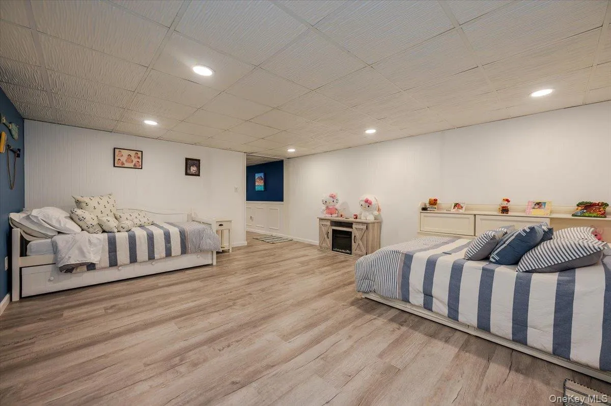 525 Rocky Point Road, Southold, NY, 3 Bedrooms Bedrooms, 9 Rooms Rooms,3 BathroomsBathrooms,Residential Lease,For Rent,Rocky Point,0,965461 525 Rocky Point Road, Southold, NY, 3 Bedrooms Bedrooms, 9 Rooms Rooms,3 BathroomsBathrooms,Residential Lease,For Rent,Rocky Point,0,965461