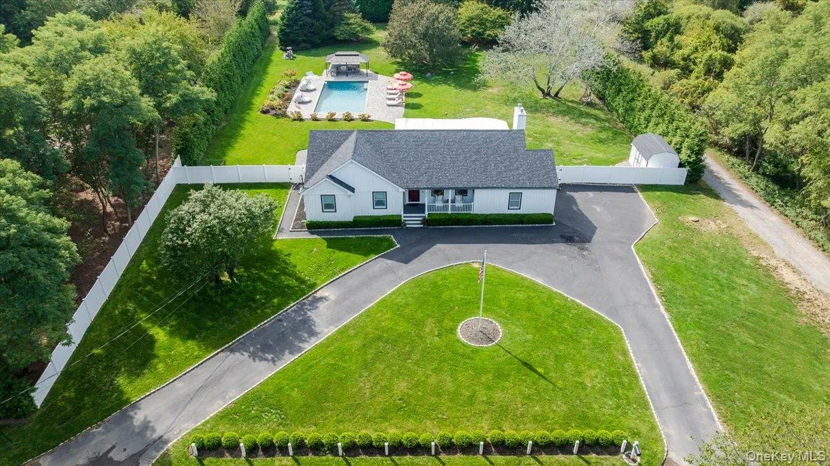 525 Rocky Point Road, Southold, NY, 3 Bedrooms Bedrooms, 9 Rooms Rooms,3 BathroomsBathrooms,Residential Lease,For Rent,Rocky Point,0,965461 525 Rocky Point Road, Southold, NY, 3 Bedrooms Bedrooms, 9 Rooms Rooms,3 BathroomsBathrooms,Residential Lease,For Rent,Rocky Point,0,965461