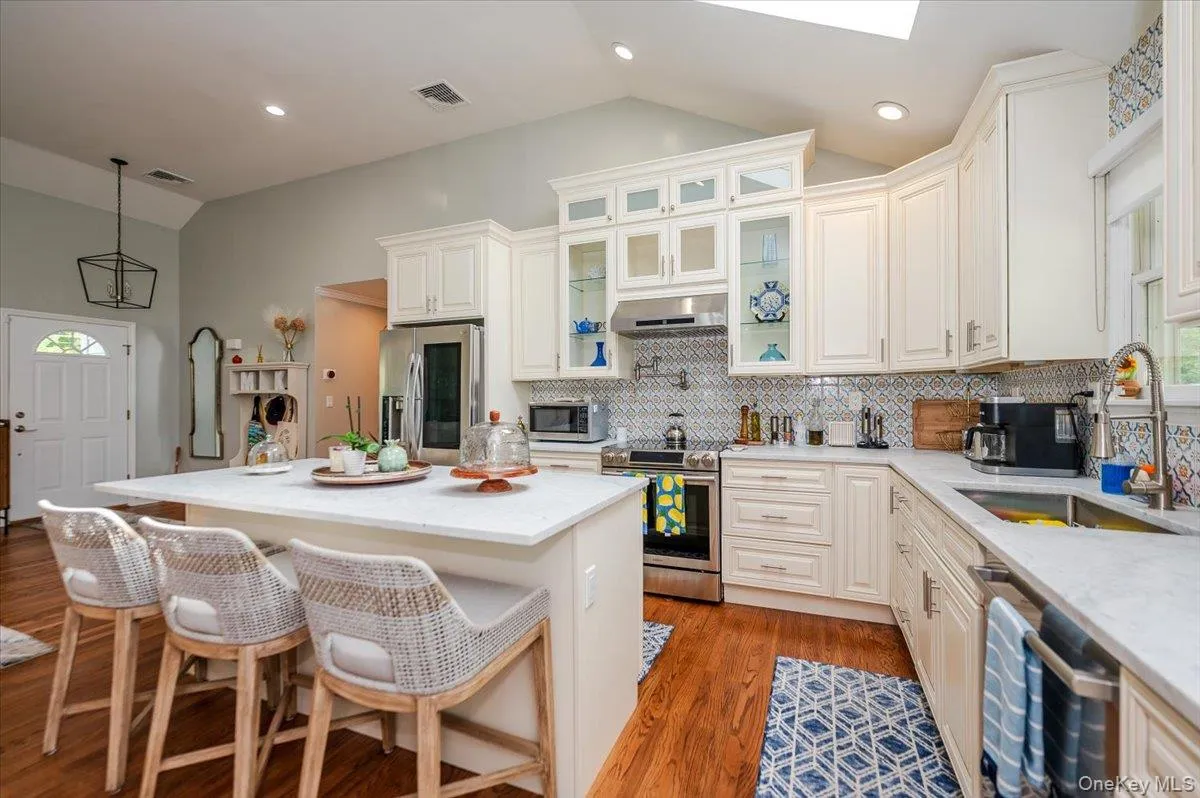 525 Rocky Point Road, Southold, NY, 3 Bedrooms Bedrooms, 9 Rooms Rooms,3 BathroomsBathrooms,Residential Lease,For Rent,Rocky Point,0,965461 525 Rocky Point Road, Southold, NY, 3 Bedrooms Bedrooms, 9 Rooms Rooms,3 BathroomsBathrooms,Residential Lease,For Rent,Rocky Point,0,965461