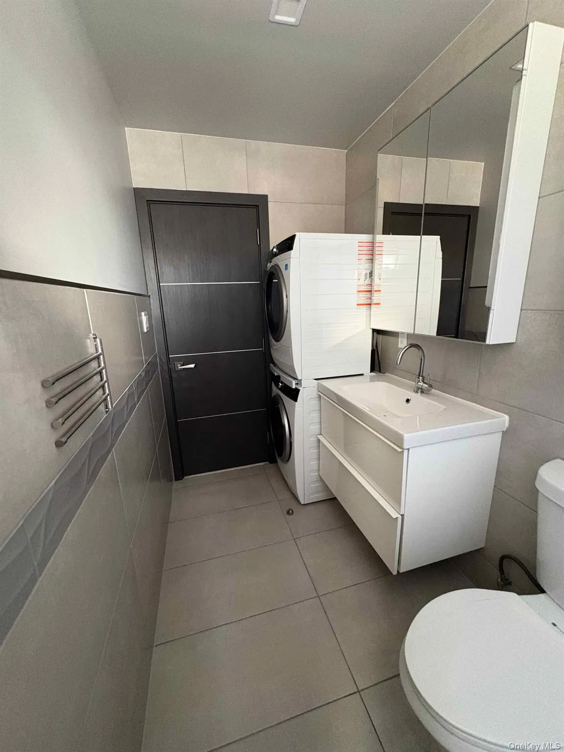 5846 Fresh Pond Road, New York, NY, 2 Bedrooms Bedrooms, 5 Rooms Rooms,1 BathroomBathrooms,Residential Lease,For Rent,Fresh Pond,0,965489 5846 Fresh Pond Road, New York, NY, 2 Bedrooms Bedrooms, 5 Rooms Rooms,1 BathroomBathrooms,Residential Lease,For Rent,Fresh Pond,0,965489