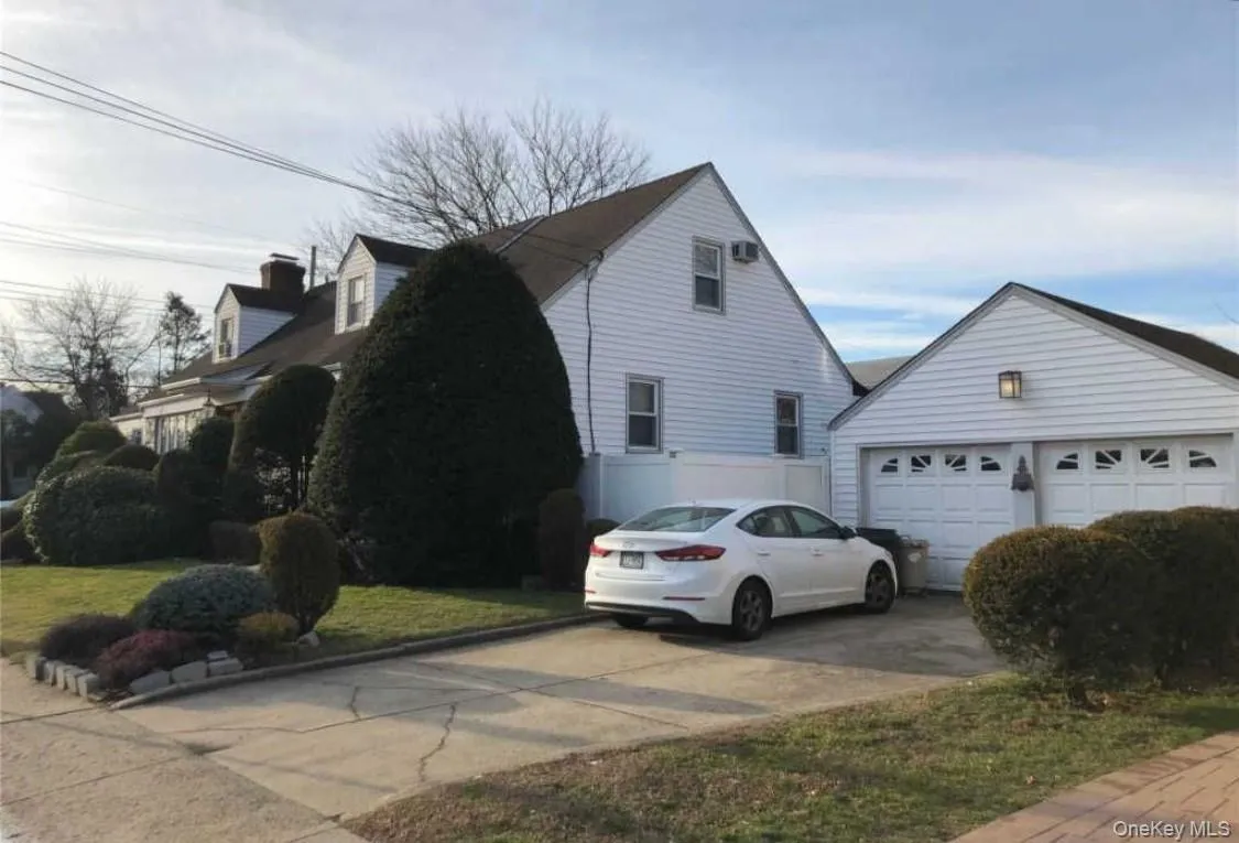 336 Scranton Avenue, Hempstead, NY, 5 Bedrooms Bedrooms, 12 Rooms Rooms,2 BathroomsBathrooms,Residential Lease,For Rent,Scranton,0,965490 336 Scranton Avenue, Hempstead, NY, 5 Bedrooms Bedrooms, 12 Rooms Rooms,2 BathroomsBathrooms,Residential Lease,For Rent,Scranton,0,965490