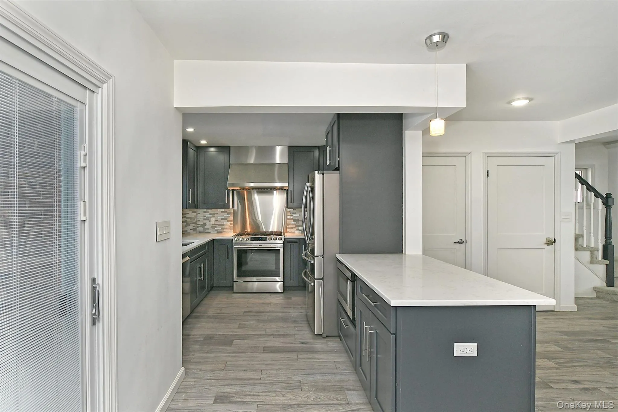 222-03 Kingsbury Avenue, New York, NY, 3 Bedrooms Bedrooms, 8 Rooms Rooms,2 BathroomsBathrooms,Residential Lease,For Rent,Kingsbury,0,965495 222-03 Kingsbury Avenue, New York, NY, 3 Bedrooms Bedrooms, 8 Rooms Rooms,2 BathroomsBathrooms,Residential Lease,For Rent,Kingsbury,0,965495