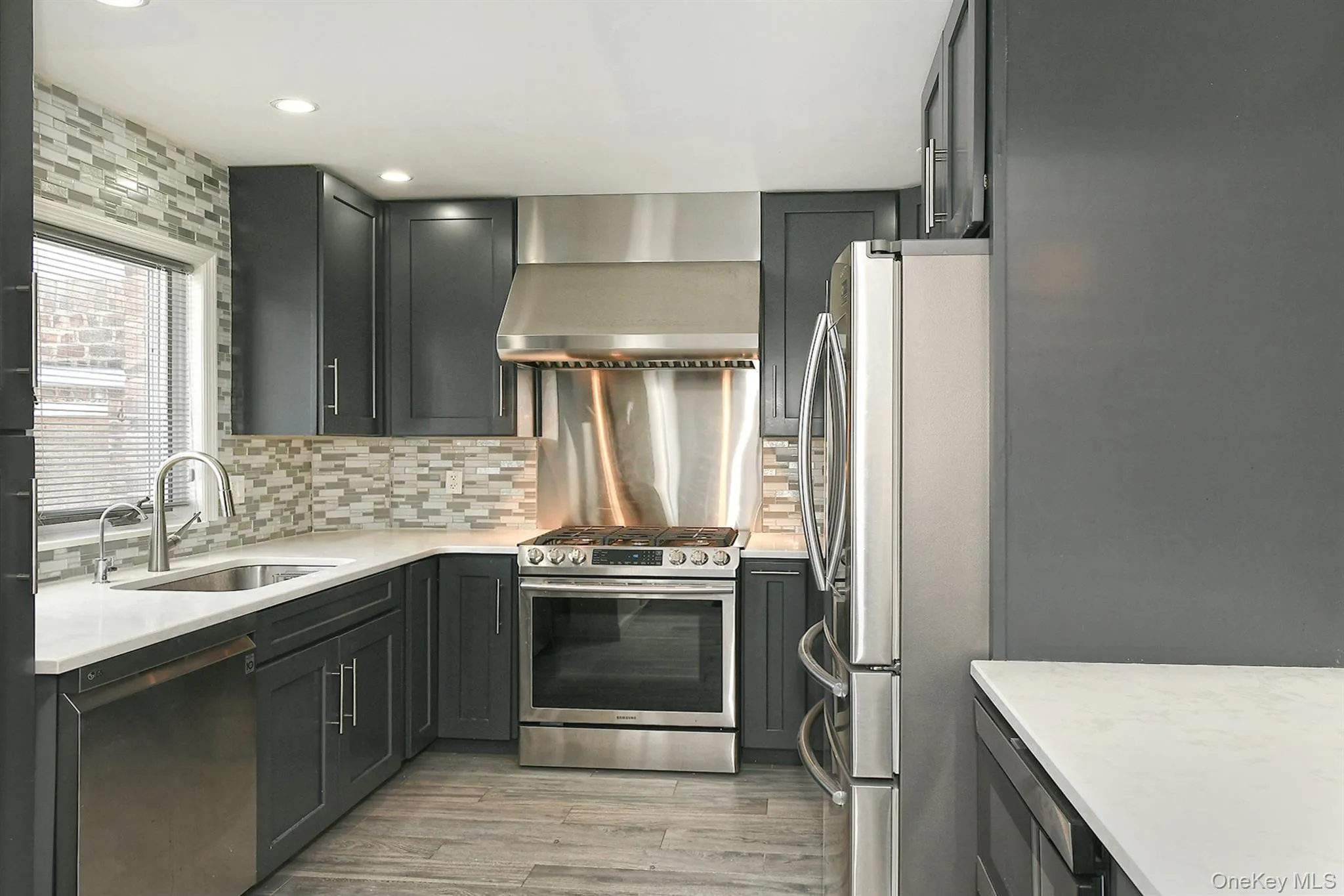 222-03 Kingsbury Avenue, New York, NY, 3 Bedrooms Bedrooms, 8 Rooms Rooms,2 BathroomsBathrooms,Residential Lease,For Rent,Kingsbury,0,965495 222-03 Kingsbury Avenue, New York, NY, 3 Bedrooms Bedrooms, 8 Rooms Rooms,2 BathroomsBathrooms,Residential Lease,For Rent,Kingsbury,0,965495