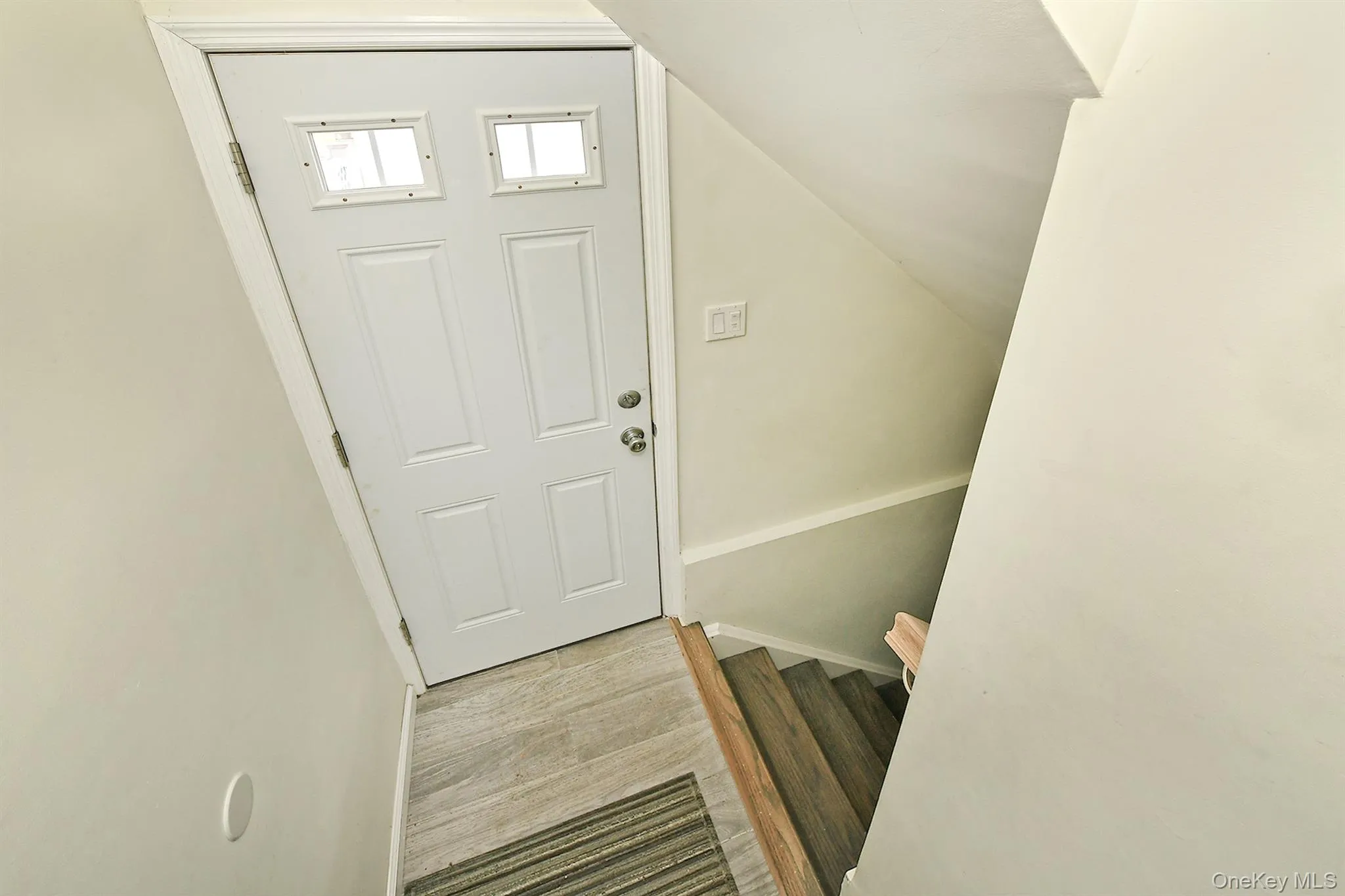 222-03 Kingsbury Avenue, New York, NY, 3 Bedrooms Bedrooms, 8 Rooms Rooms,2 BathroomsBathrooms,Residential Lease,For Rent,Kingsbury,0,965495 222-03 Kingsbury Avenue, New York, NY, 3 Bedrooms Bedrooms, 8 Rooms Rooms,2 BathroomsBathrooms,Residential Lease,For Rent,Kingsbury,0,965495