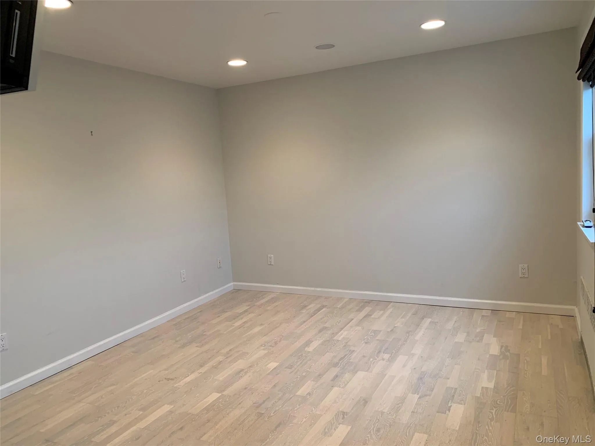 19 Franklin Avenue, New Rochelle, NY, 2 Bedrooms Bedrooms, 5 Rooms Rooms,1 BathroomBathrooms,Residential Lease,For Rent,Franklin,0,965503 19 Franklin Avenue, New Rochelle, NY, 2 Bedrooms Bedrooms, 5 Rooms Rooms,1 BathroomBathrooms,Residential Lease,For Rent,Franklin,0,965503