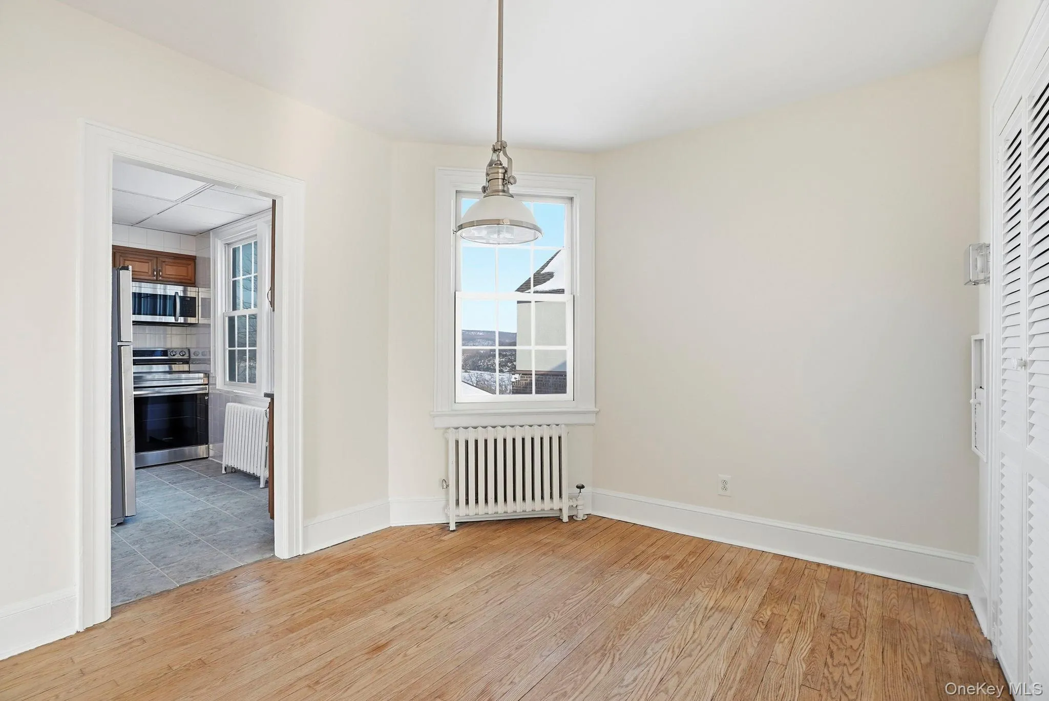 320 Simpson Place, Peekskill, NY, 2 Bedrooms Bedrooms, 5 Rooms Rooms,1 BathroomBathrooms,Residential Lease,For Rent,Simpson,0,965519 320 Simpson Place, Peekskill, NY, 2 Bedrooms Bedrooms, 5 Rooms Rooms,1 BathroomBathrooms,Residential Lease,For Rent,Simpson,0,965519