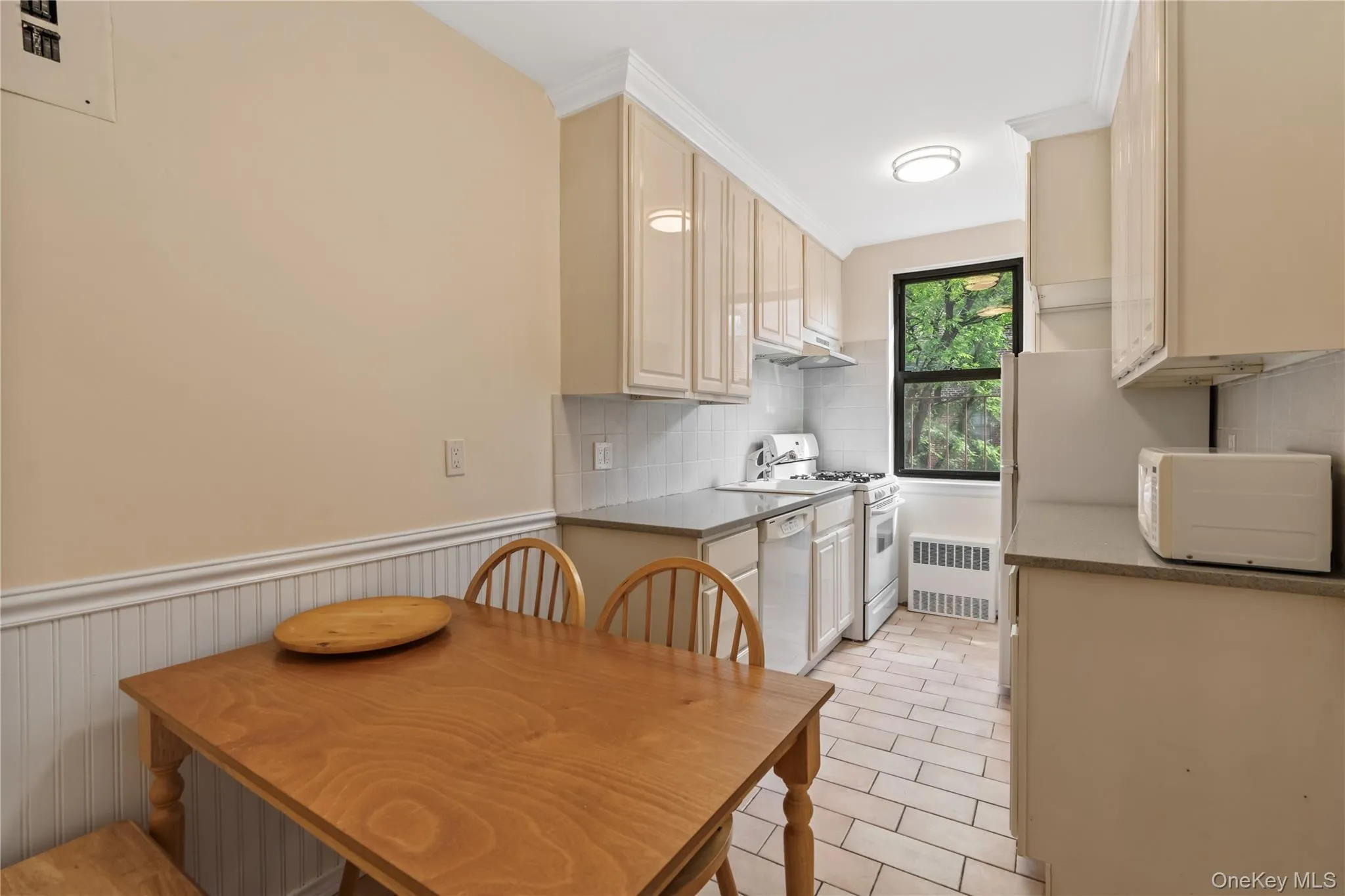 142 Garth Road, Eastchester, NY, 2 Rooms Rooms,1 BathroomBathrooms,Residential,For Rent,Garth,0,965551 142 Garth Road, Eastchester, NY, 2 Rooms Rooms,1 BathroomBathrooms,Residential,For Rent,Garth,0,965551
