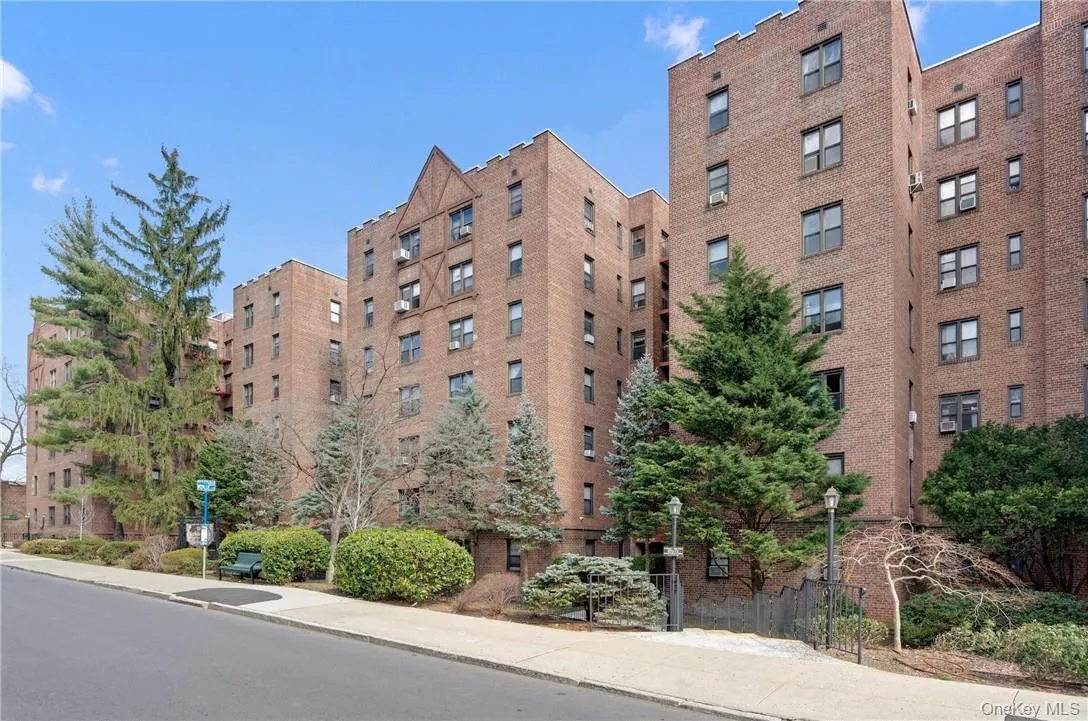 142 Garth Road, Eastchester, NY, 2 Rooms Rooms,1 BathroomBathrooms,Residential,For Rent,Garth,0,965551 142 Garth Road, Eastchester, NY, 2 Rooms Rooms,1 BathroomBathrooms,Residential,For Rent,Garth,0,965551