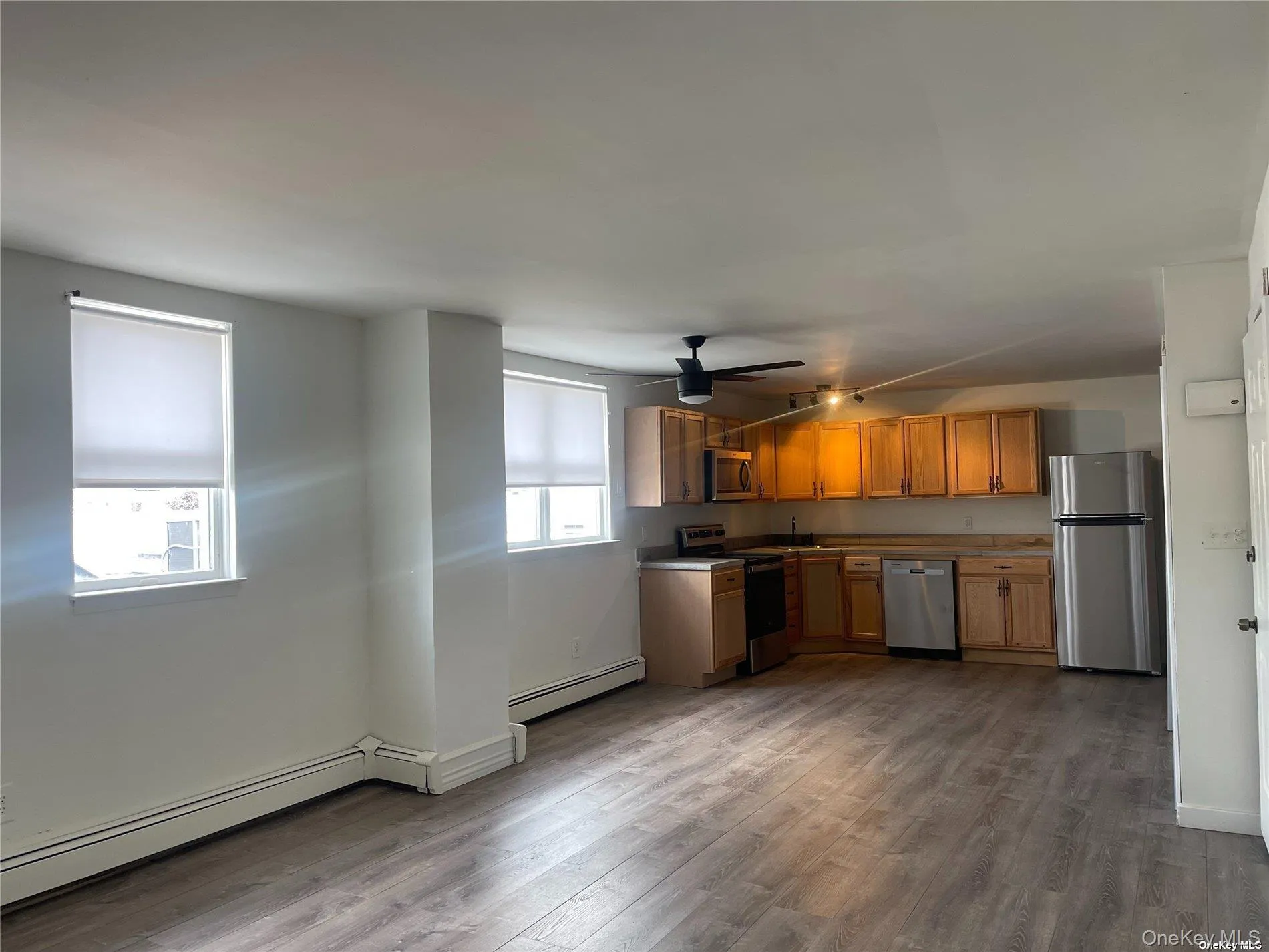 1909 Bellmore Avenue, Hempstead, NY, 2 Bedrooms Bedrooms, 4 Rooms Rooms,1 BathroomBathrooms,Residential Lease,For Rent,Bellmore,0,965591 1909 Bellmore Avenue, Hempstead, NY, 2 Bedrooms Bedrooms, 4 Rooms Rooms,1 BathroomBathrooms,Residential Lease,For Rent,Bellmore,0,965591