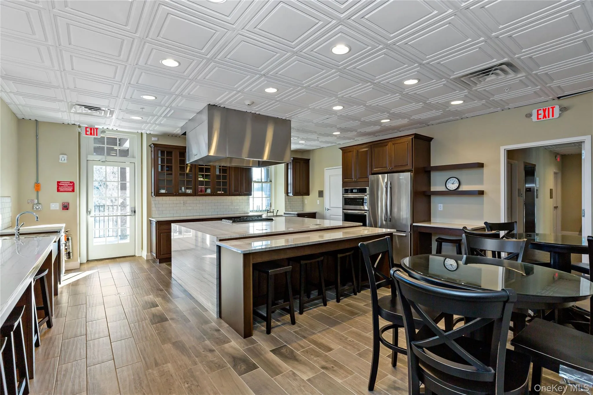 Large clubhouse kitchen perfect for entertaining a grande event Large clubhouse kitchen perfect for entertaining a grande event
