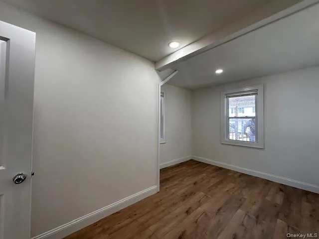 12 Canyon Street, Huntington, NY, 3 Bedrooms Bedrooms, 6 Rooms Rooms,1 BathroomBathrooms,Residential Lease,For Rent,Canyon,0,965638 12 Canyon Street, Huntington, NY, 3 Bedrooms Bedrooms, 6 Rooms Rooms,1 BathroomBathrooms,Residential Lease,For Rent,Canyon,0,965638