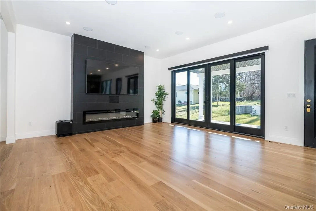 23 Poplar Street, Greenburgh, NY, 4 Bedrooms Bedrooms, 8 Rooms Rooms,4 BathroomsBathrooms,Residential Lease,For Rent,Poplar,0,965661 23 Poplar Street, Greenburgh, NY, 4 Bedrooms Bedrooms, 8 Rooms Rooms,4 BathroomsBathrooms,Residential Lease,For Rent,Poplar,0,965661