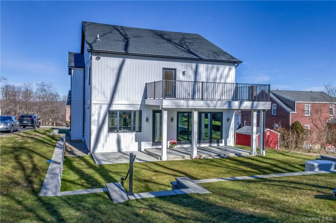 23 Poplar Street, Greenburgh, NY, 4 Bedrooms Bedrooms, 8 Rooms Rooms,4 BathroomsBathrooms,Residential Lease,For Rent,Poplar,0,965661 23 Poplar Street, Greenburgh, NY, 4 Bedrooms Bedrooms, 8 Rooms Rooms,4 BathroomsBathrooms,Residential Lease,For Rent,Poplar,0,965661