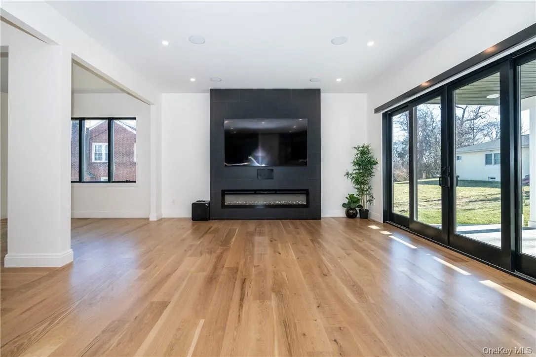 23 Poplar Street, Greenburgh, NY, 4 Bedrooms Bedrooms, 8 Rooms Rooms,4 BathroomsBathrooms,Residential Lease,For Rent,Poplar,0,965661 23 Poplar Street, Greenburgh, NY, 4 Bedrooms Bedrooms, 8 Rooms Rooms,4 BathroomsBathrooms,Residential Lease,For Rent,Poplar,0,965661