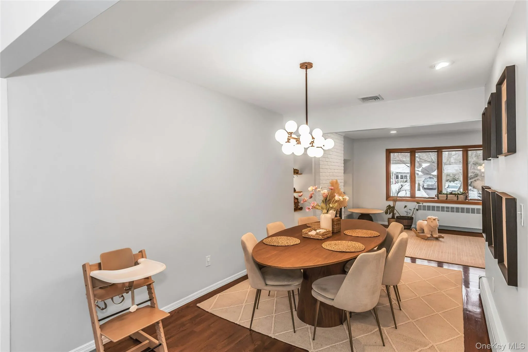 88 Burton Lane, Huntington, NY, 3 Bedrooms Bedrooms, 6 Rooms Rooms,1 BathroomBathrooms,Residential Lease,For Rent,Burton,0,965673 88 Burton Lane, Huntington, NY, 3 Bedrooms Bedrooms, 6 Rooms Rooms,1 BathroomBathrooms,Residential Lease,For Rent,Burton,0,965673