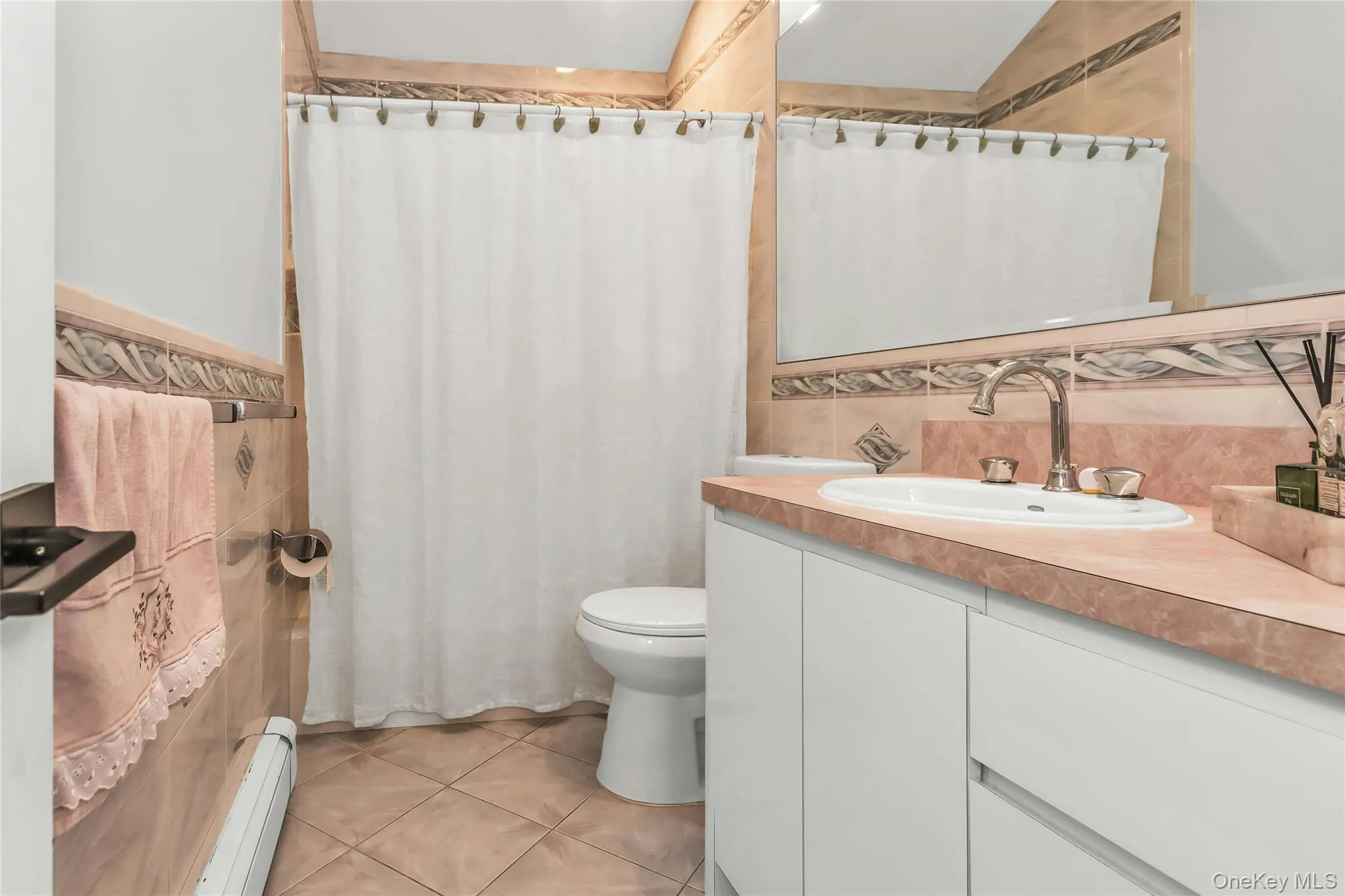 88 Burton Lane, Huntington, NY, 3 Bedrooms Bedrooms, 6 Rooms Rooms,1 BathroomBathrooms,Residential Lease,For Rent,Burton,0,965673 88 Burton Lane, Huntington, NY, 3 Bedrooms Bedrooms, 6 Rooms Rooms,1 BathroomBathrooms,Residential Lease,For Rent,Burton,0,965673