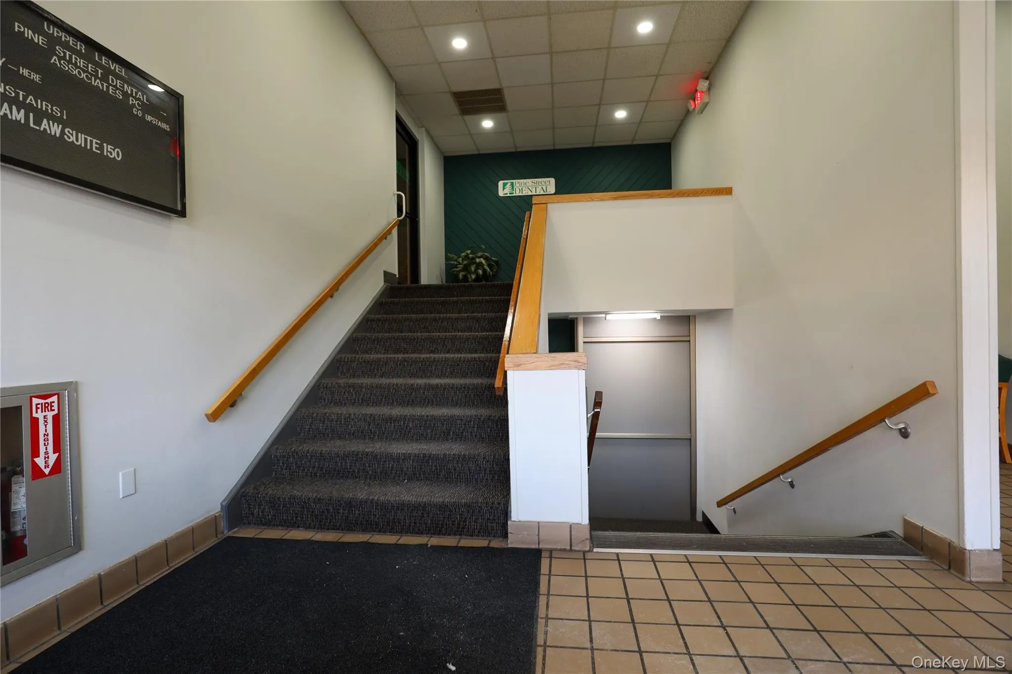 138 Pine Street, Kingston, NY, ,Commercial Lease,For Rent,Pine,0,965674 138 Pine Street, Kingston, NY, ,Commercial Lease,For Rent,Pine,0,965674