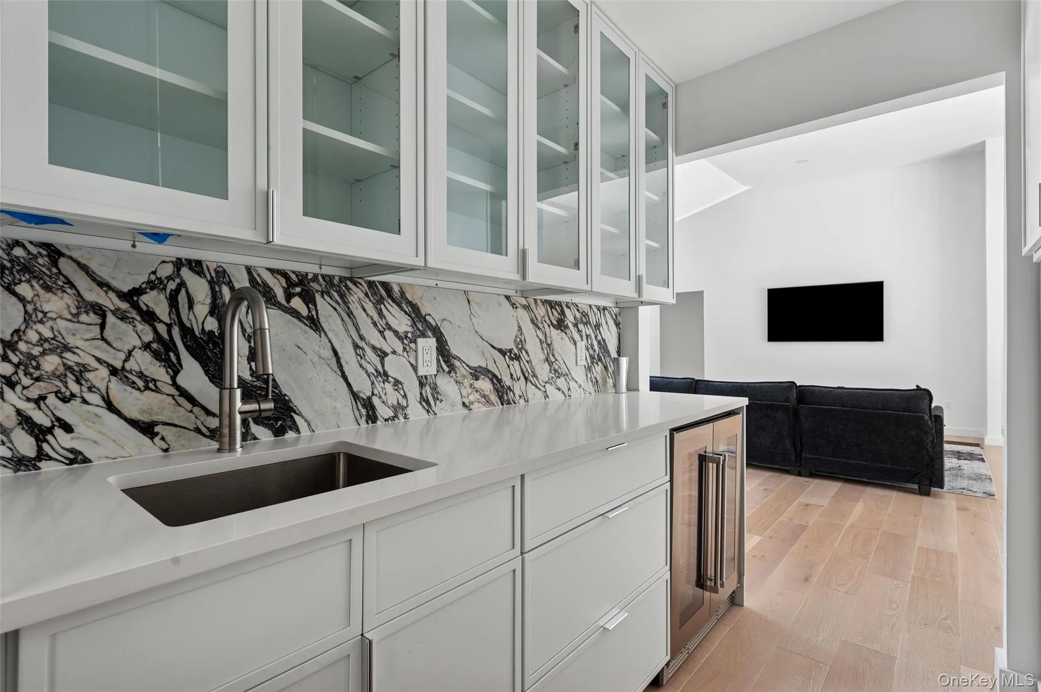 10 Hampton Street, Southampton, NY, 4 Bedrooms Bedrooms, 12 Rooms Rooms,4 BathroomsBathrooms,Residential Lease,For Rent,Hampton,0,965687 10 Hampton Street, Southampton, NY, 4 Bedrooms Bedrooms, 12 Rooms Rooms,4 BathroomsBathrooms,Residential Lease,For Rent,Hampton,0,965687