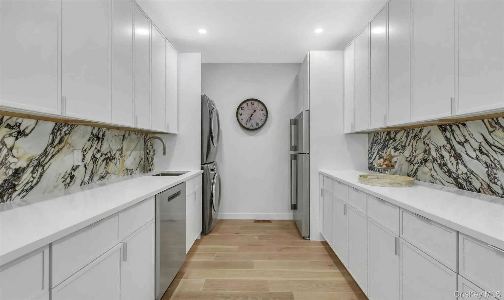 10 Hampton Street, Southampton, NY, 4 Bedroom Bedrooms, 12 Room Rooms,4 BathroomBathrooms,Residential Lease,For Rent,Hampton,0,965687 10 Hampton Street, Southampton, NY, 4 Bedroom Bedrooms, 12 Room Rooms,4 BathroomBathrooms,Residential Lease,For Rent,Hampton,0,965687