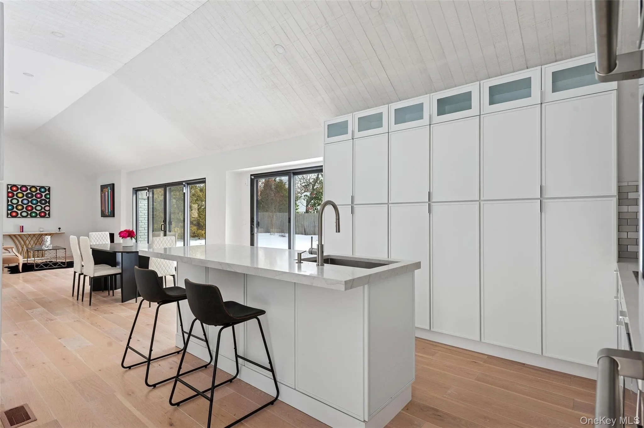 10 Hampton Street, Southampton, NY, 4 Bedrooms Bedrooms, 12 Rooms Rooms,4 BathroomsBathrooms,Residential Lease,For Rent,Hampton,0,965687 10 Hampton Street, Southampton, NY, 4 Bedrooms Bedrooms, 12 Rooms Rooms,4 BathroomsBathrooms,Residential Lease,For Rent,Hampton,0,965687