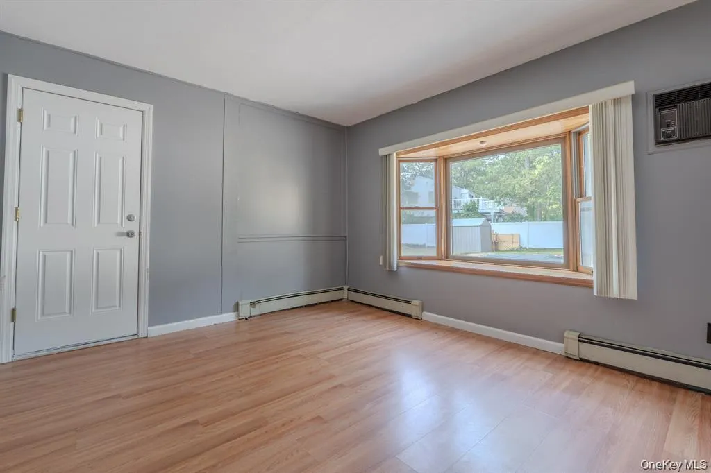 21 Mount Snow Lane, Brookhaven, NY, 1 Bedroom Bedrooms, 4 Rooms Rooms,1 BathroomBathrooms,Residential Lease,For Rent,Mount Snow,0,965692 21 Mount Snow Lane, Brookhaven, NY, 1 Bedroom Bedrooms, 4 Rooms Rooms,1 BathroomBathrooms,Residential Lease,For Rent,Mount Snow,0,965692