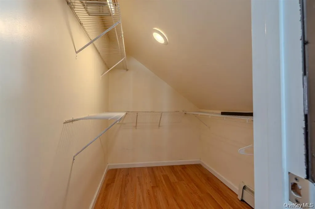 21 Mount Snow Lane, Brookhaven, NY, 1 Bedroom Bedrooms, 4 Rooms Rooms,1 BathroomBathrooms,Residential Lease,For Rent,Mount Snow,0,965692 21 Mount Snow Lane, Brookhaven, NY, 1 Bedroom Bedrooms, 4 Rooms Rooms,1 BathroomBathrooms,Residential Lease,For Rent,Mount Snow,0,965692