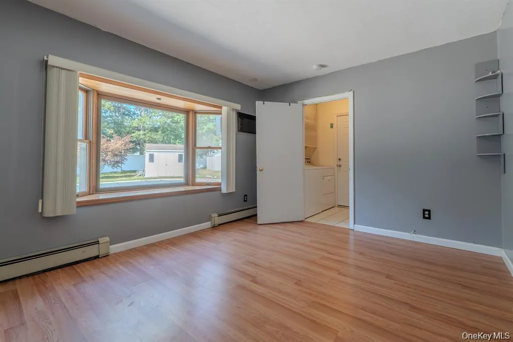 21 Mount Snow Lane, Brookhaven, NY, 1 Bedroom Bedrooms, 4 Rooms Rooms,1 BathroomBathrooms,Residential Lease,For Rent,Mount Snow,0,965692 21 Mount Snow Lane, Brookhaven, NY, 1 Bedroom Bedrooms, 4 Rooms Rooms,1 BathroomBathrooms,Residential Lease,For Rent,Mount Snow,0,965692