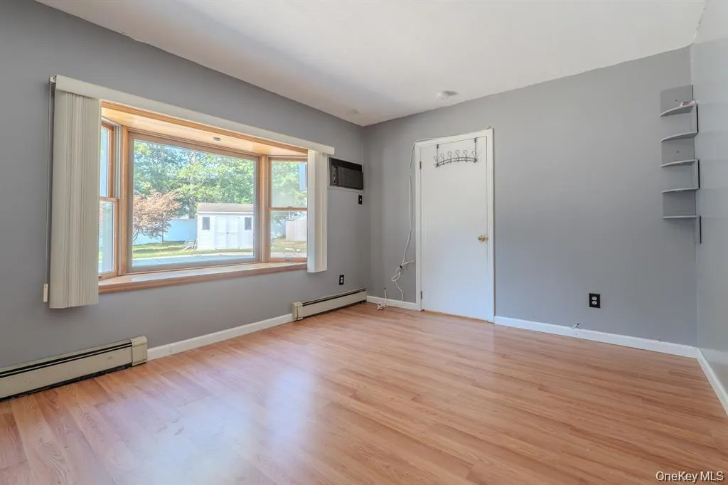 21 Mount Snow Lane, Brookhaven, NY, 1 Bedroom Bedrooms, 4 Rooms Rooms,1 BathroomBathrooms,Residential Lease,For Rent,Mount Snow,0,965692 21 Mount Snow Lane, Brookhaven, NY, 1 Bedroom Bedrooms, 4 Rooms Rooms,1 BathroomBathrooms,Residential Lease,For Rent,Mount Snow,0,965692