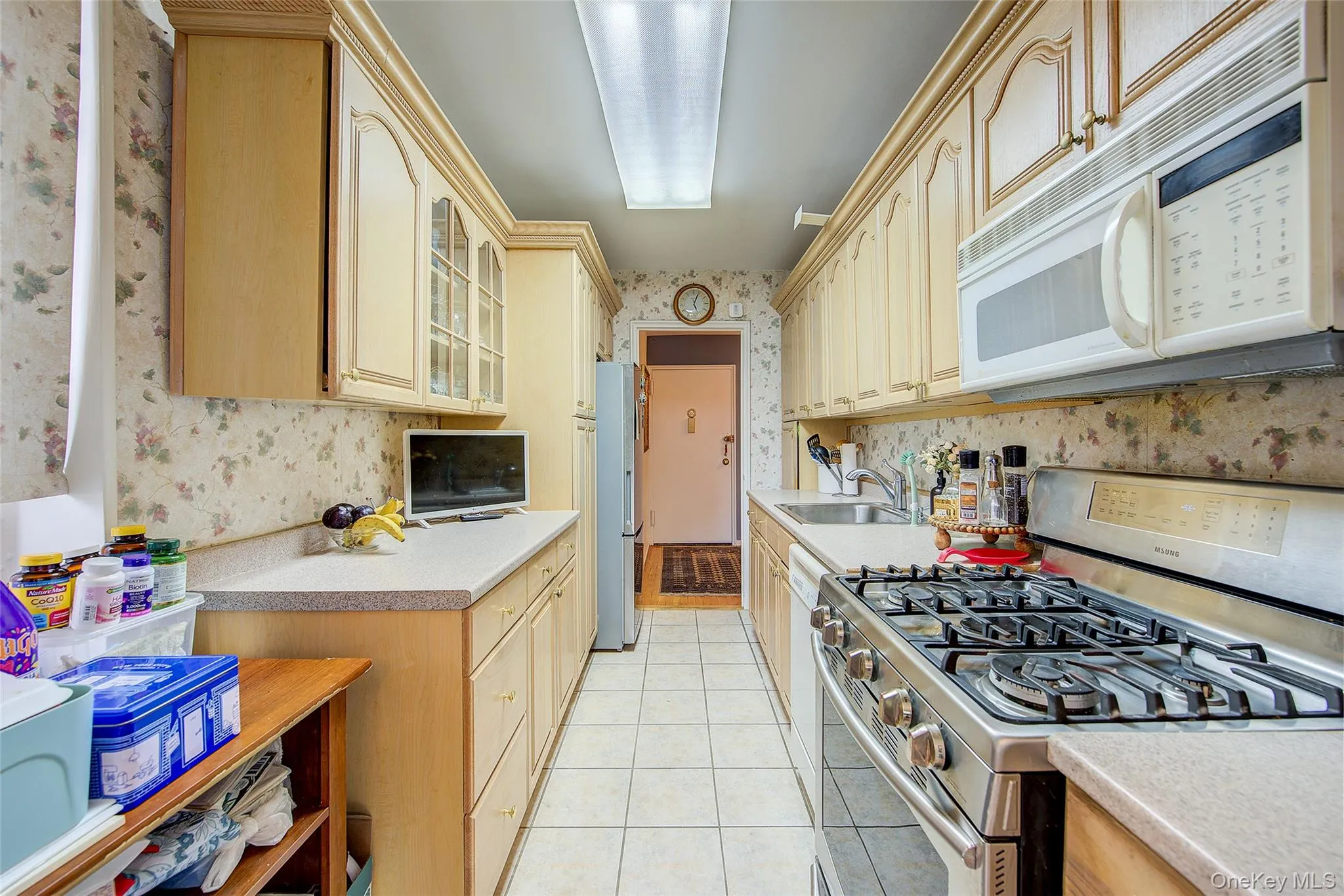 210-15 23rd Avenue, New York, NY, 2 Bedrooms Bedrooms, 5 Rooms Rooms,1 BathroomBathrooms,Residential,For Rent,23rd,0,965693 210-15 23rd Avenue, New York, NY, 2 Bedrooms Bedrooms, 5 Rooms Rooms,1 BathroomBathrooms,Residential,For Rent,23rd,0,965693