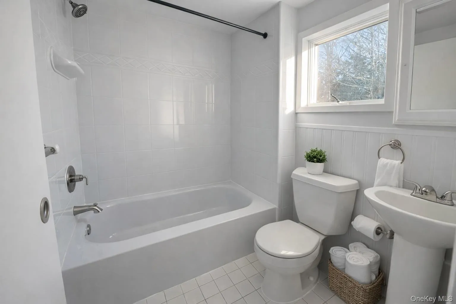 64-66 Hawley Avenue, Islip, NY, 2 Bedrooms Bedrooms, 4 Rooms Rooms,1 BathroomBathrooms,Residential Lease,For Rent,Hawley,0,965703 64-66 Hawley Avenue, Islip, NY, 2 Bedrooms Bedrooms, 4 Rooms Rooms,1 BathroomBathrooms,Residential Lease,For Rent,Hawley,0,965703
