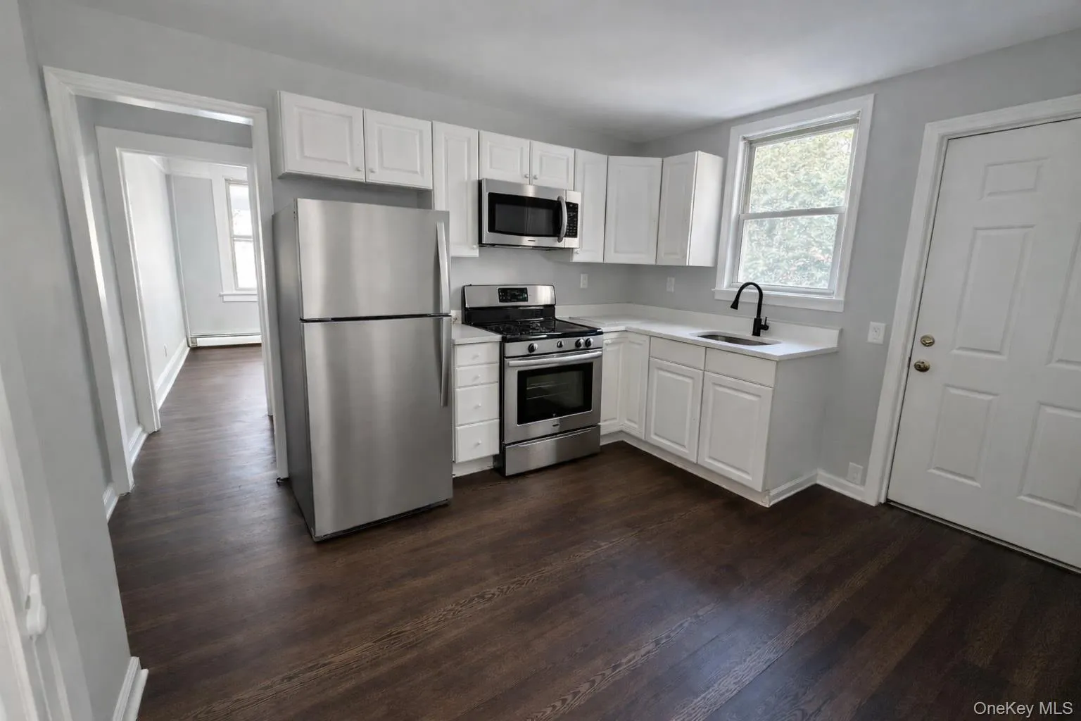 64-66 Hawley Avenue, Islip, NY, 2 Bedrooms Bedrooms, 4 Rooms Rooms,1 BathroomBathrooms,Residential Lease,For Rent,Hawley,0,965703 64-66 Hawley Avenue, Islip, NY, 2 Bedrooms Bedrooms, 4 Rooms Rooms,1 BathroomBathrooms,Residential Lease,For Rent,Hawley,0,965703