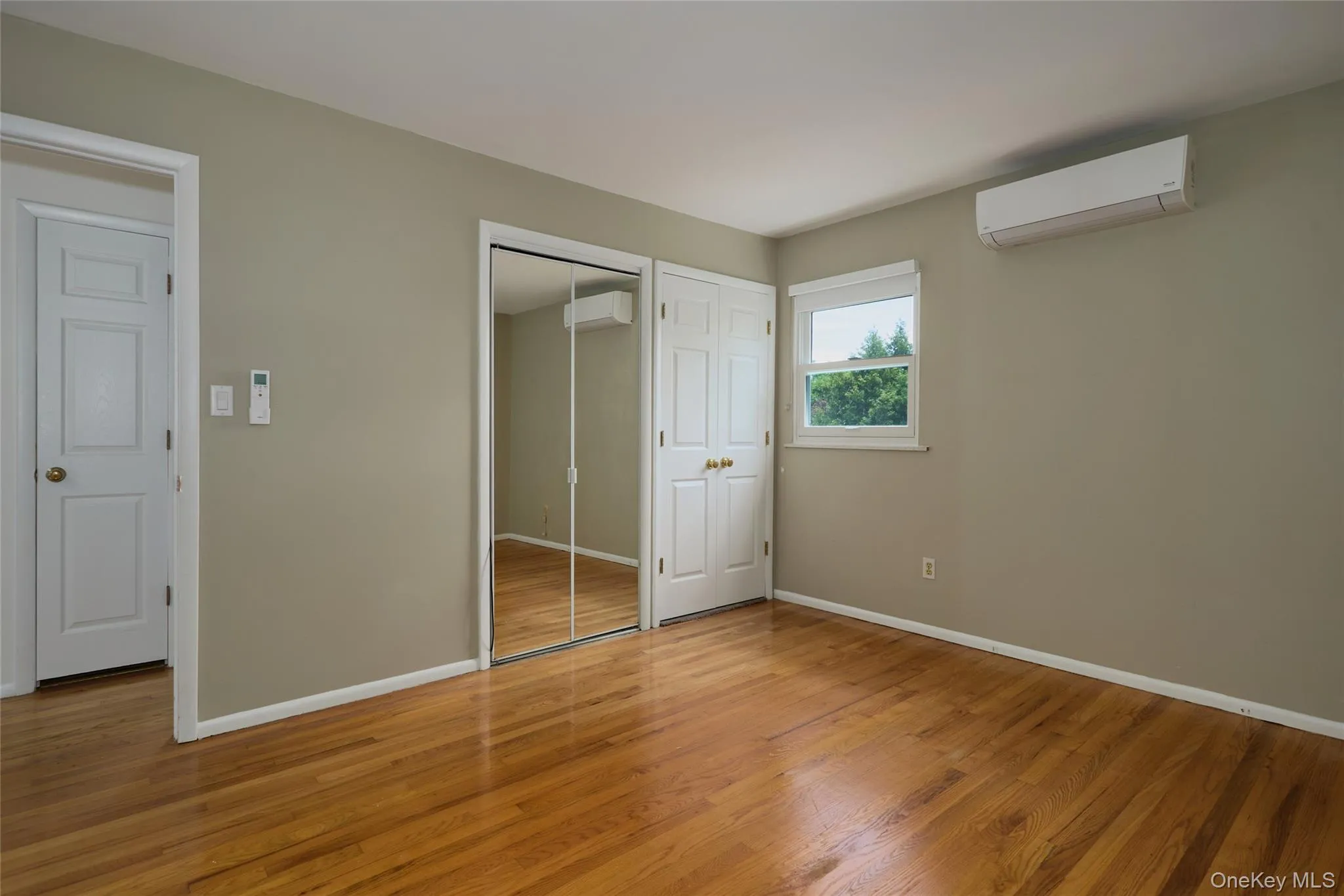 43 Sunset Terrace, Woodbury, NY, 3 Bedrooms Bedrooms, 9 Rooms Rooms,2 BathroomsBathrooms,Residential,For Rent,Sunset,0,965720 43 Sunset Terrace, Woodbury, NY, 3 Bedrooms Bedrooms, 9 Rooms Rooms,2 BathroomsBathrooms,Residential,For Rent,Sunset,0,965720