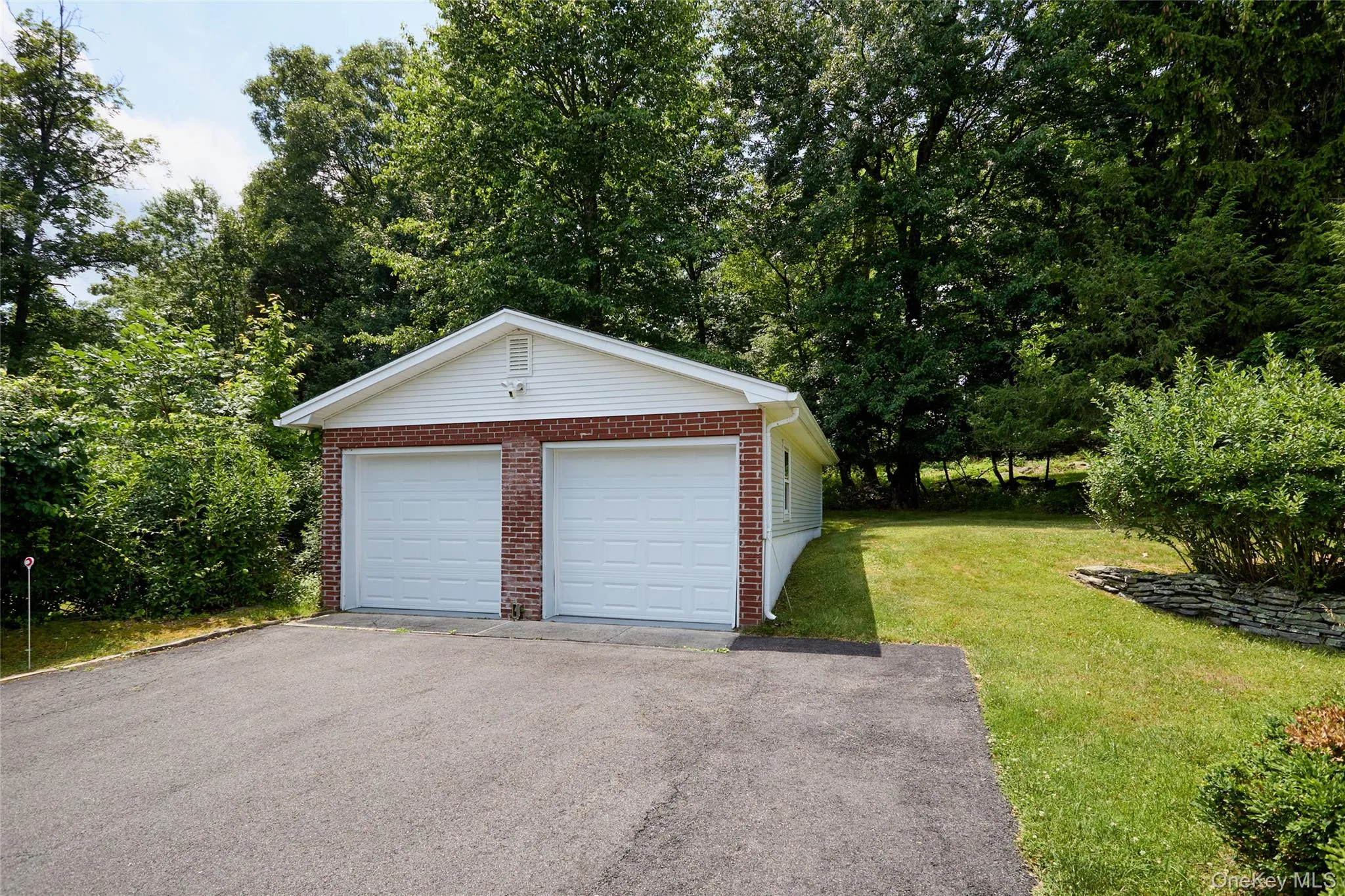 43 Sunset Terrace, Woodbury, NY, 3 Bedrooms Bedrooms, 9 Rooms Rooms,2 BathroomsBathrooms,Residential,For Rent,Sunset,0,965720 43 Sunset Terrace, Woodbury, NY, 3 Bedrooms Bedrooms, 9 Rooms Rooms,2 BathroomsBathrooms,Residential,For Rent,Sunset,0,965720