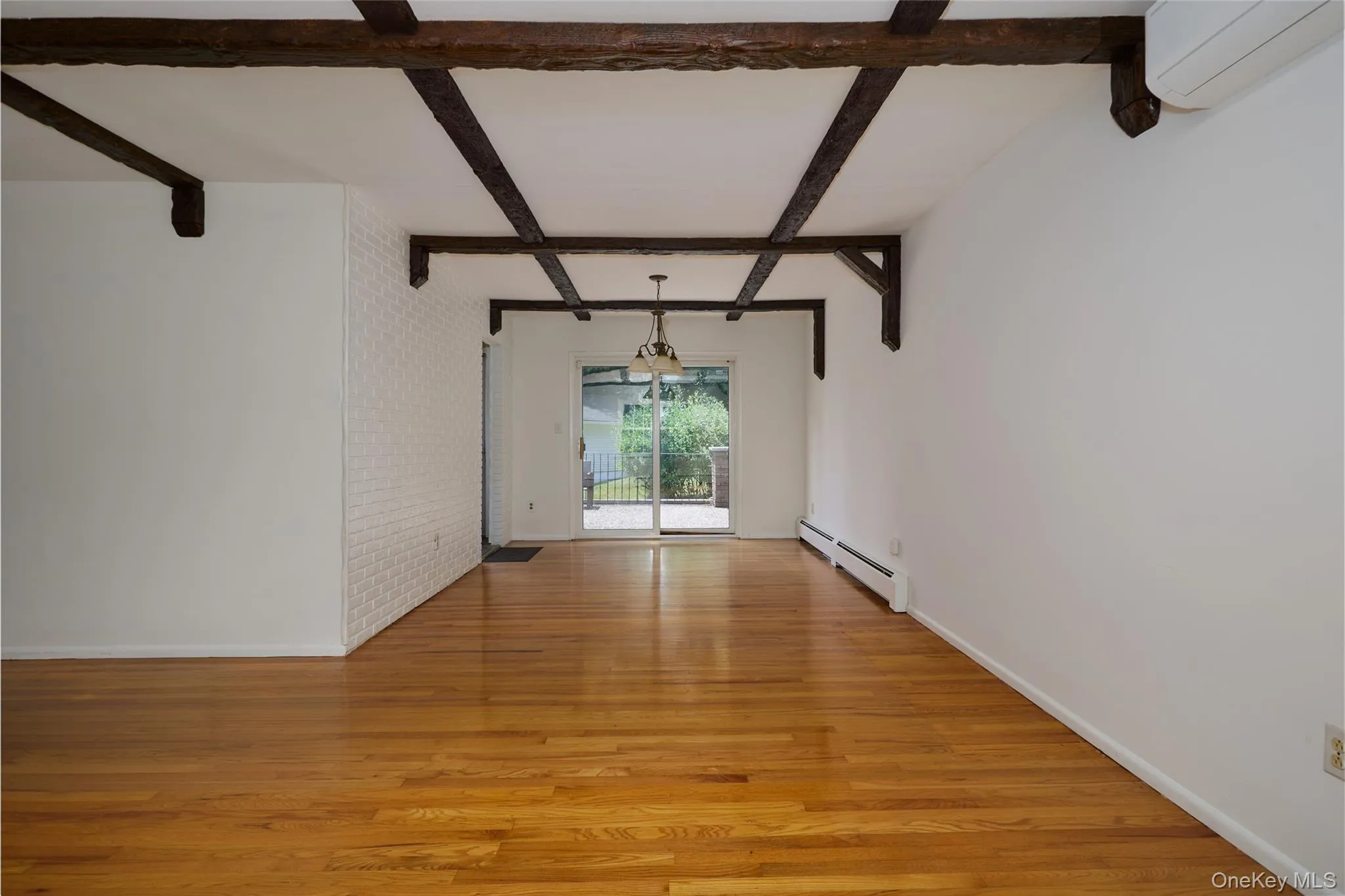 43 Sunset Terrace, Woodbury, NY, 3 Bedrooms Bedrooms, 9 Rooms Rooms,2 BathroomsBathrooms,Residential,For Rent,Sunset,0,965720 43 Sunset Terrace, Woodbury, NY, 3 Bedrooms Bedrooms, 9 Rooms Rooms,2 BathroomsBathrooms,Residential,For Rent,Sunset,0,965720