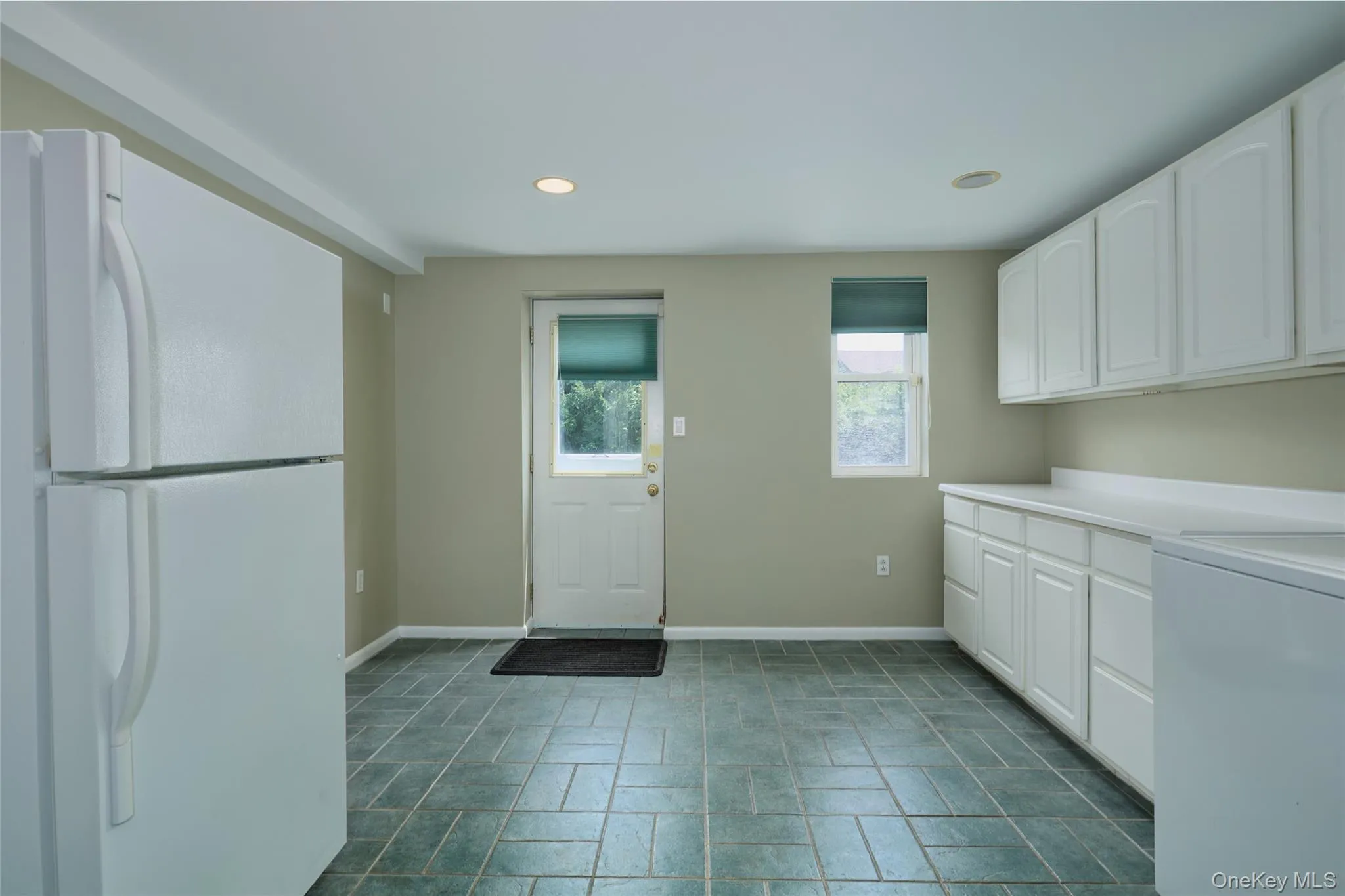43 Sunset Terrace, Woodbury, NY, 3 Bedrooms Bedrooms, 9 Rooms Rooms,2 BathroomsBathrooms,Residential,For Rent,Sunset,0,965720 43 Sunset Terrace, Woodbury, NY, 3 Bedrooms Bedrooms, 9 Rooms Rooms,2 BathroomsBathrooms,Residential,For Rent,Sunset,0,965720