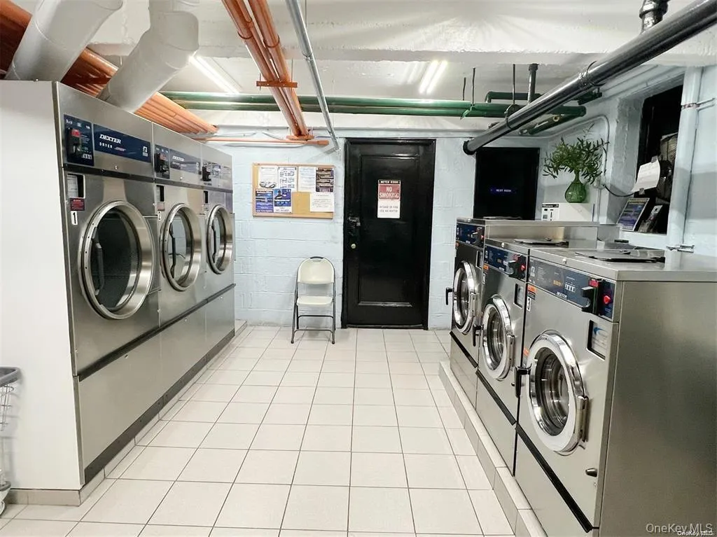 11219 34th Avenue, New York, NY, 2 Bedrooms Bedrooms, 4 Rooms Rooms,1 BathroomBathrooms,Residential,For Rent,34th,0,965722 11219 34th Avenue, New York, NY, 2 Bedrooms Bedrooms, 4 Rooms Rooms,1 BathroomBathrooms,Residential,For Rent,34th,0,965722