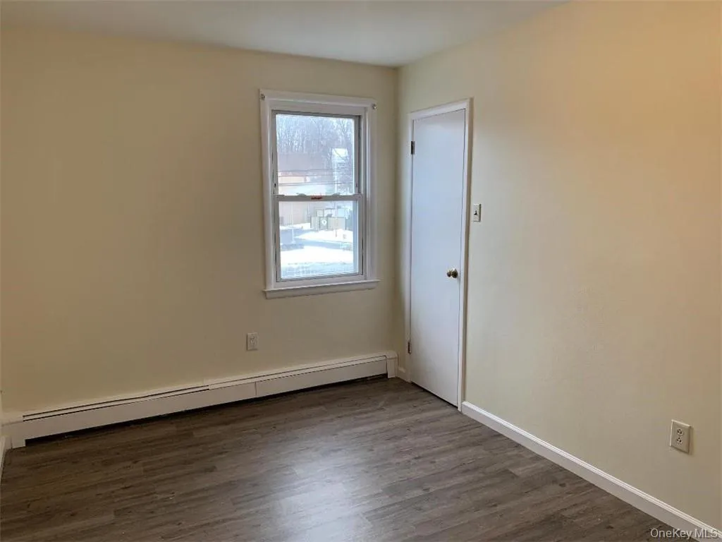 5273 Route 9w, Newburgh (town), NY, 2 Bedrooms Bedrooms, 4 Rooms Rooms,1 BathroomBathrooms,Residential Lease,For Rent,Route 9w,0,965726 5273 Route 9w, Newburgh (town), NY, 2 Bedrooms Bedrooms, 4 Rooms Rooms,1 BathroomBathrooms,Residential Lease,For Rent,Route 9w,0,965726