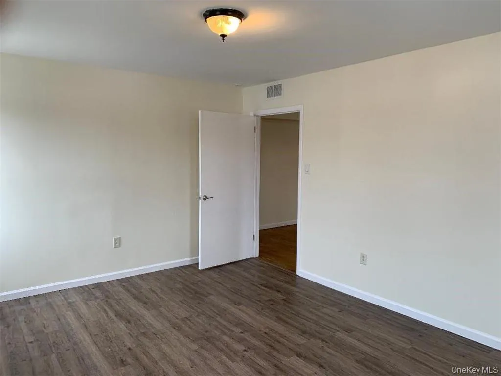 5273 Route 9w, Newburgh (town), NY, 2 Bedrooms Bedrooms, 4 Rooms Rooms,1 BathroomBathrooms,Residential Lease,For Rent,Route 9w,0,965726 5273 Route 9w, Newburgh (town), NY, 2 Bedrooms Bedrooms, 4 Rooms Rooms,1 BathroomBathrooms,Residential Lease,For Rent,Route 9w,0,965726