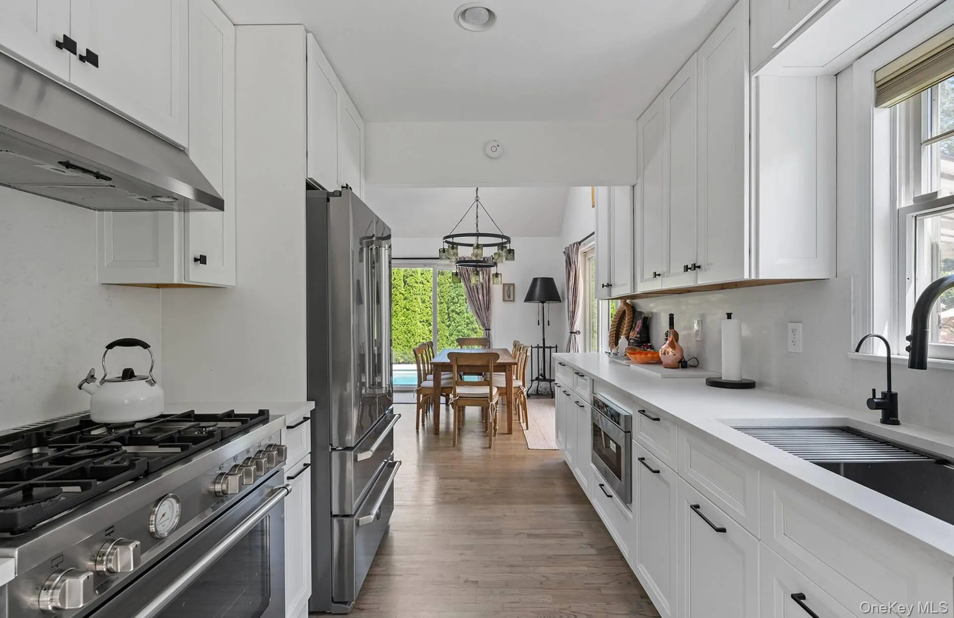 28 Windermere Drive, Southampton, NY, 4 Bedrooms Bedrooms, ,3 BathroomsBathrooms,Residential Lease,For Rent,Windermere,0,965730 28 Windermere Drive, Southampton, NY, 4 Bedrooms Bedrooms, ,3 BathroomsBathrooms,Residential Lease,For Rent,Windermere,0,965730