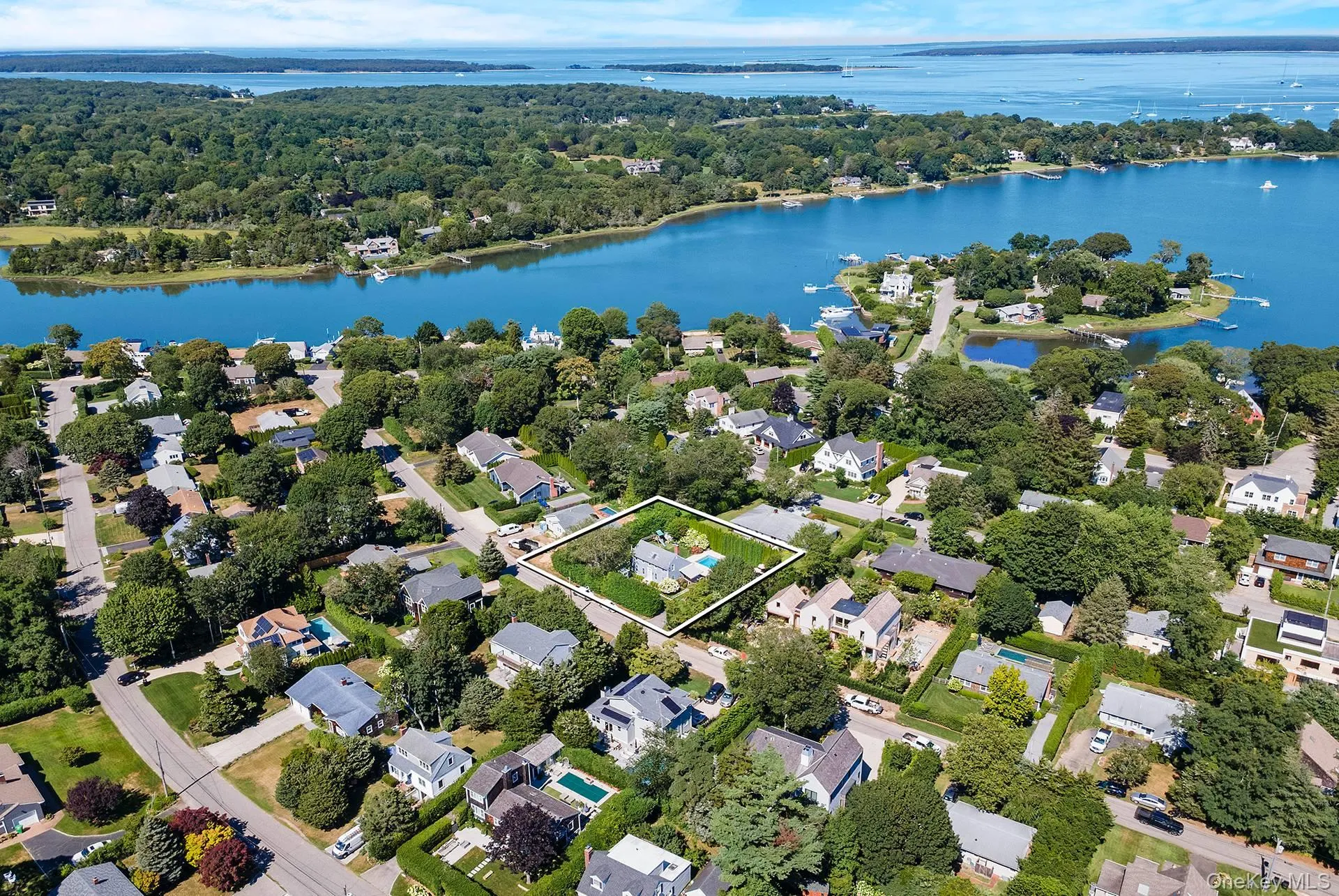 28 Windermere Drive, Southampton, NY, 4 Bedrooms Bedrooms, ,3 BathroomsBathrooms,Residential Lease,For Rent,Windermere,0,965730 28 Windermere Drive, Southampton, NY, 4 Bedrooms Bedrooms, ,3 BathroomsBathrooms,Residential Lease,For Rent,Windermere,0,965730